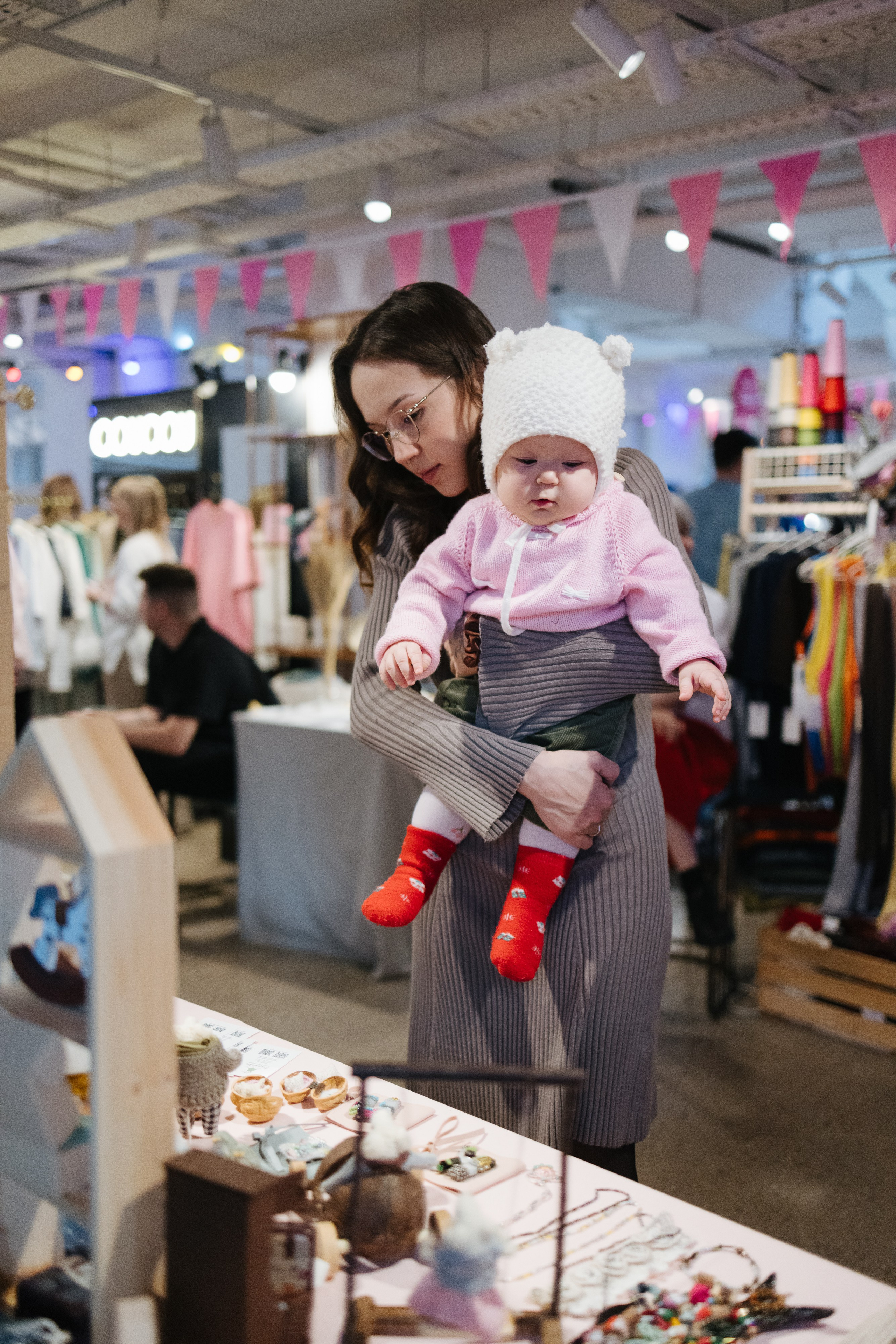 7–8 марта 2025 в пространстве «Три вокзала. Депо» / День 2 / фото Валерий Белобеев. Фотоотчеты «Ламбада-маркета»