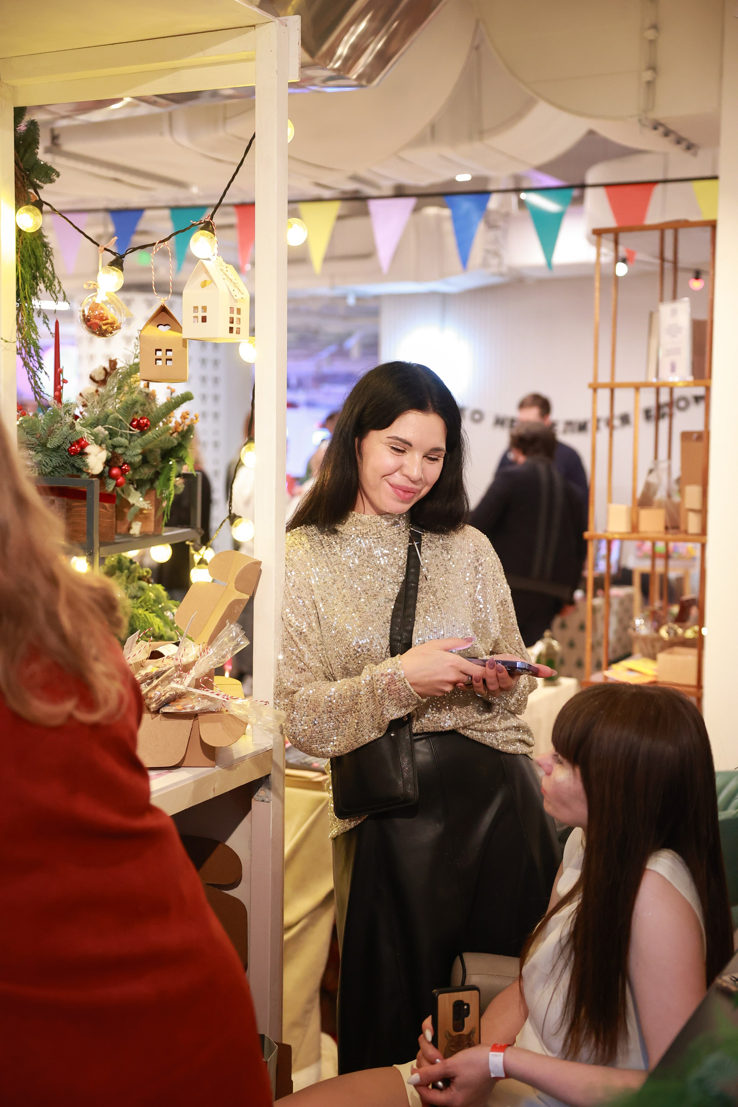 23–24 декабря 2023 в «Три вокзала. Депо» / День 1. Фотоотчеты «Ламбада-маркета»