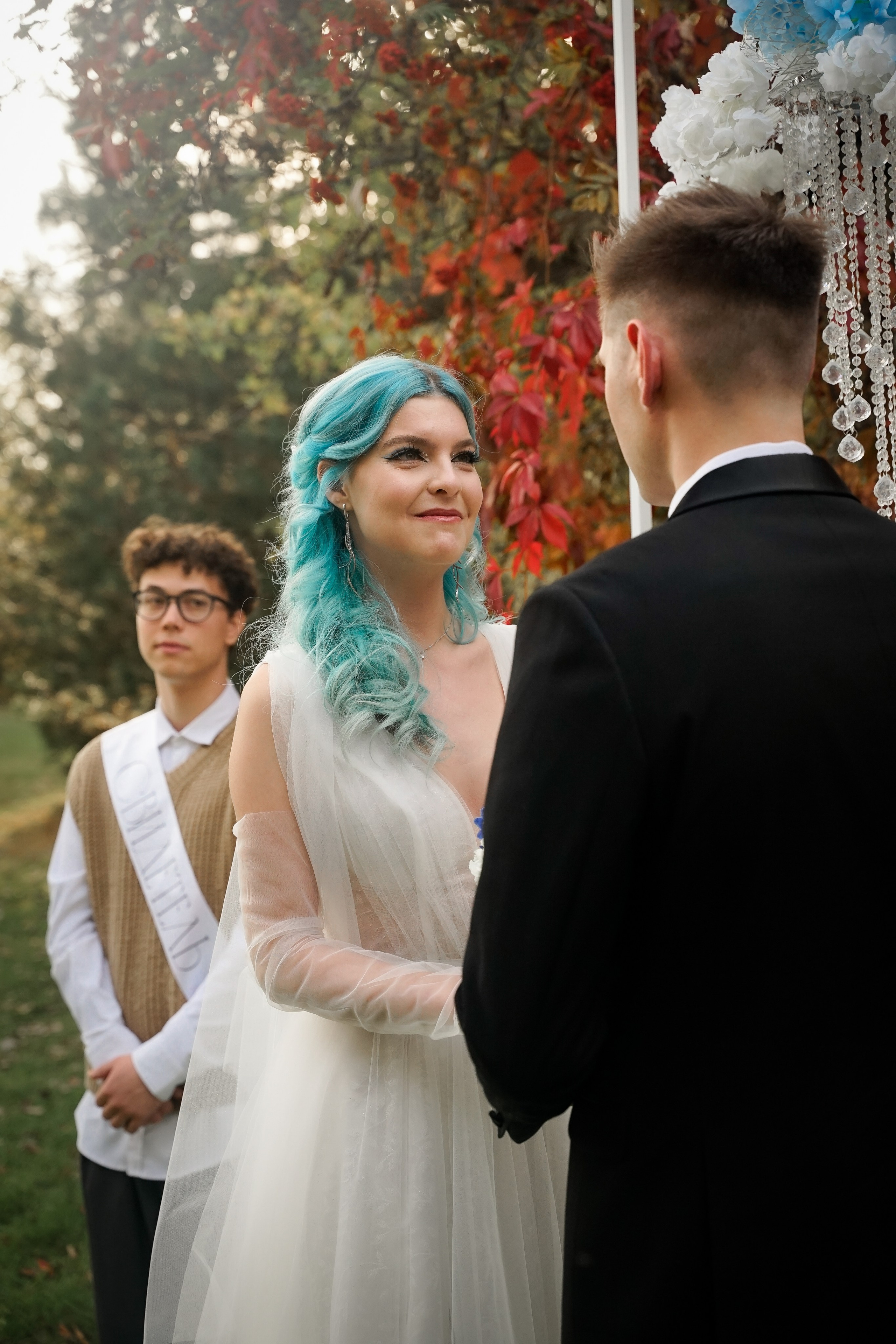 Свадебная прогулка в парке Екатеринбурга