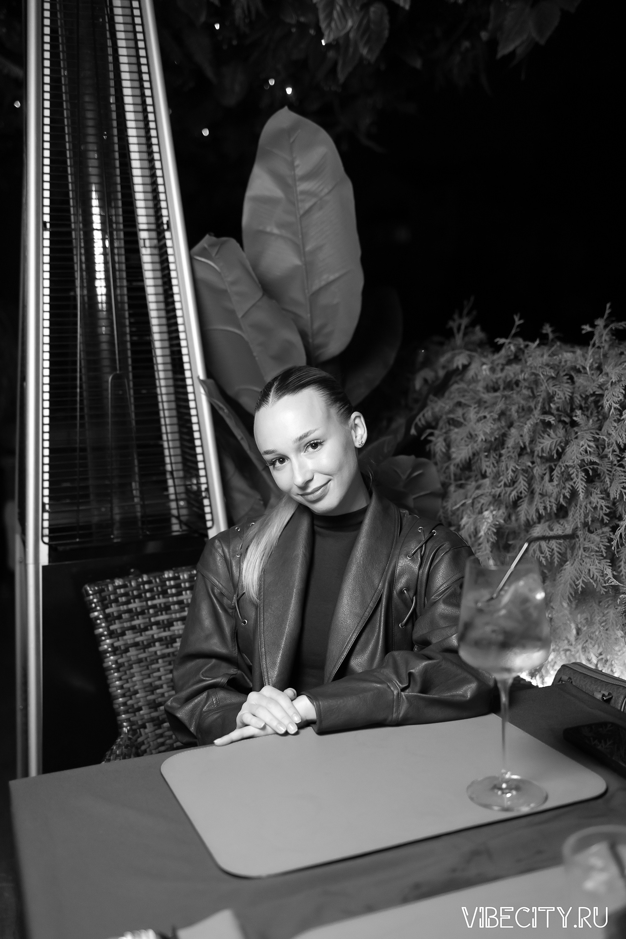 DOUBLE U. VIBECITY.RU Вайб Сити Ру Фоторепортажи Фотоотчеты Калининград