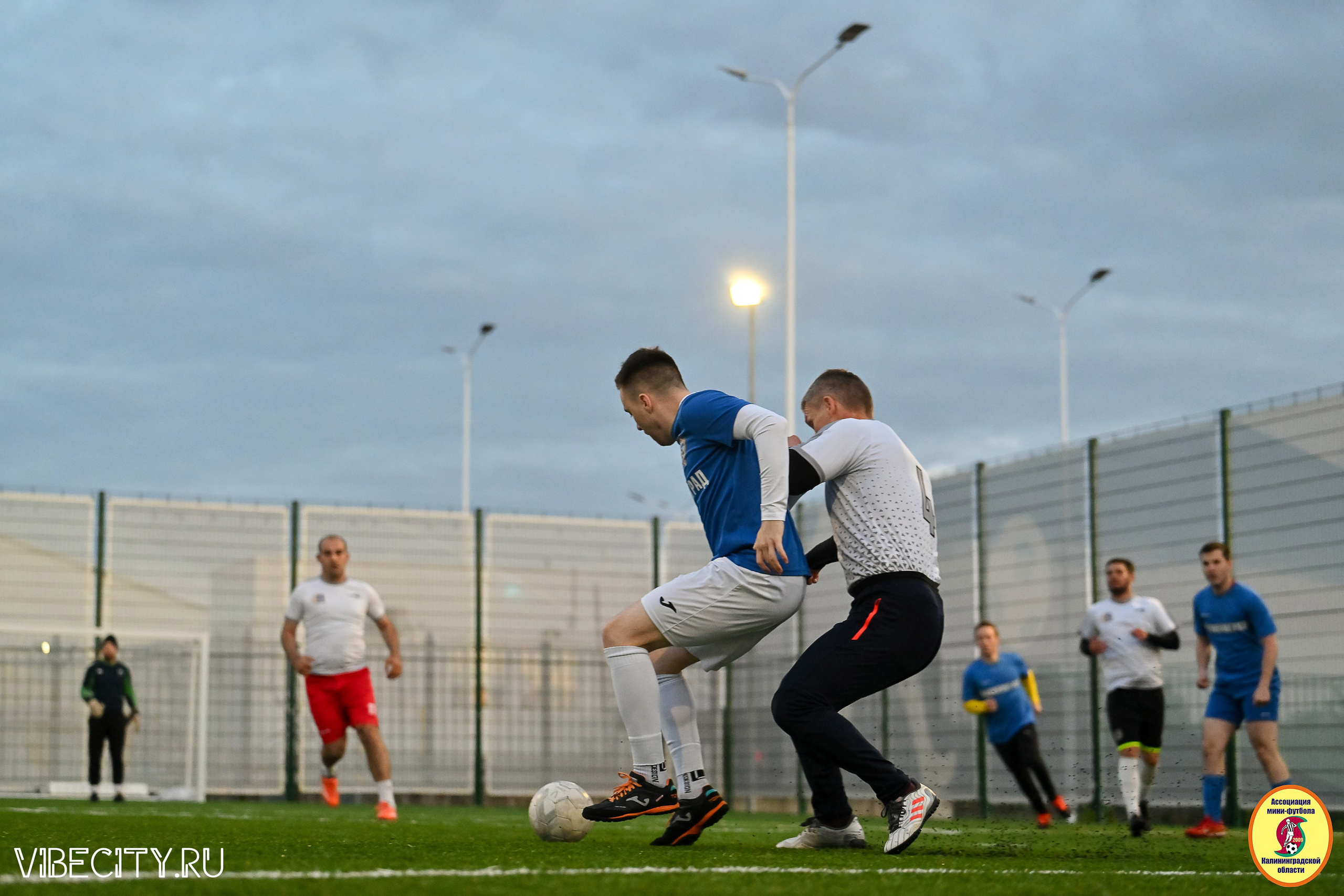 ИГРЫ МИНИ-ФУТБОЛЬНОЙ И КОРПОРАТИВНОЙ ЛИГИ. VIBECITY.RU Вайб Сити Ру Фоторепортажи Фотоотчеты Калининград