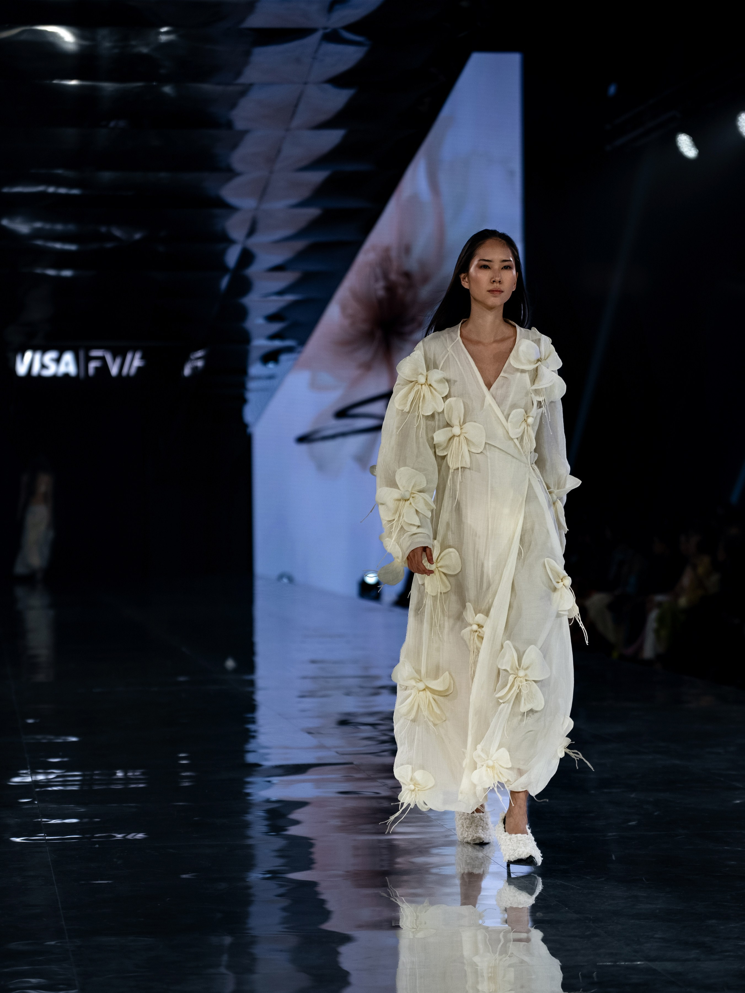 Visa Fashion Week Sako. Сайт Алматинского НЮ АРТ, будуар и фэшн фотографа Дениса Карпенко