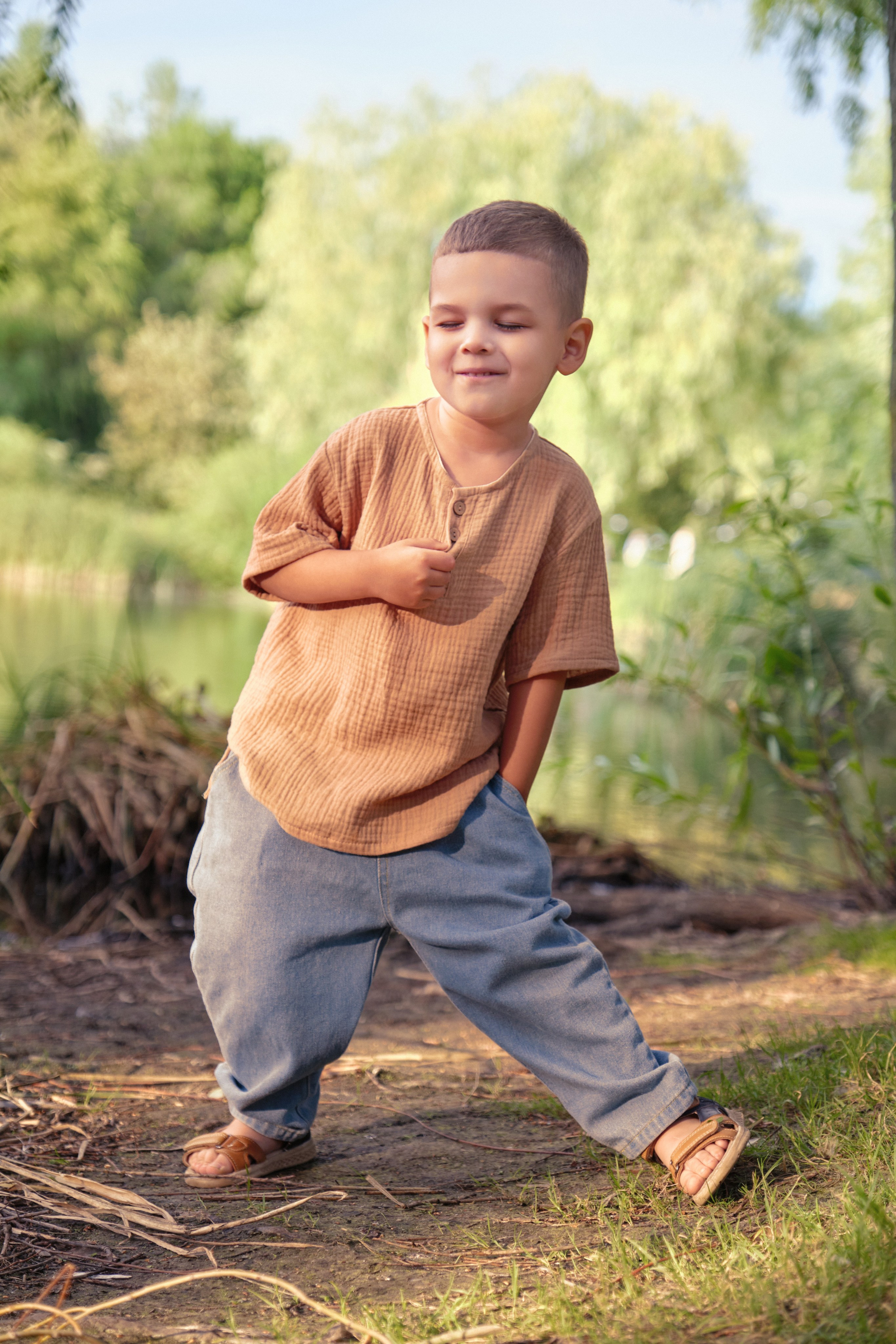 Летняя фотосессия на природе, в лесу, на улице. Семейная с детьми