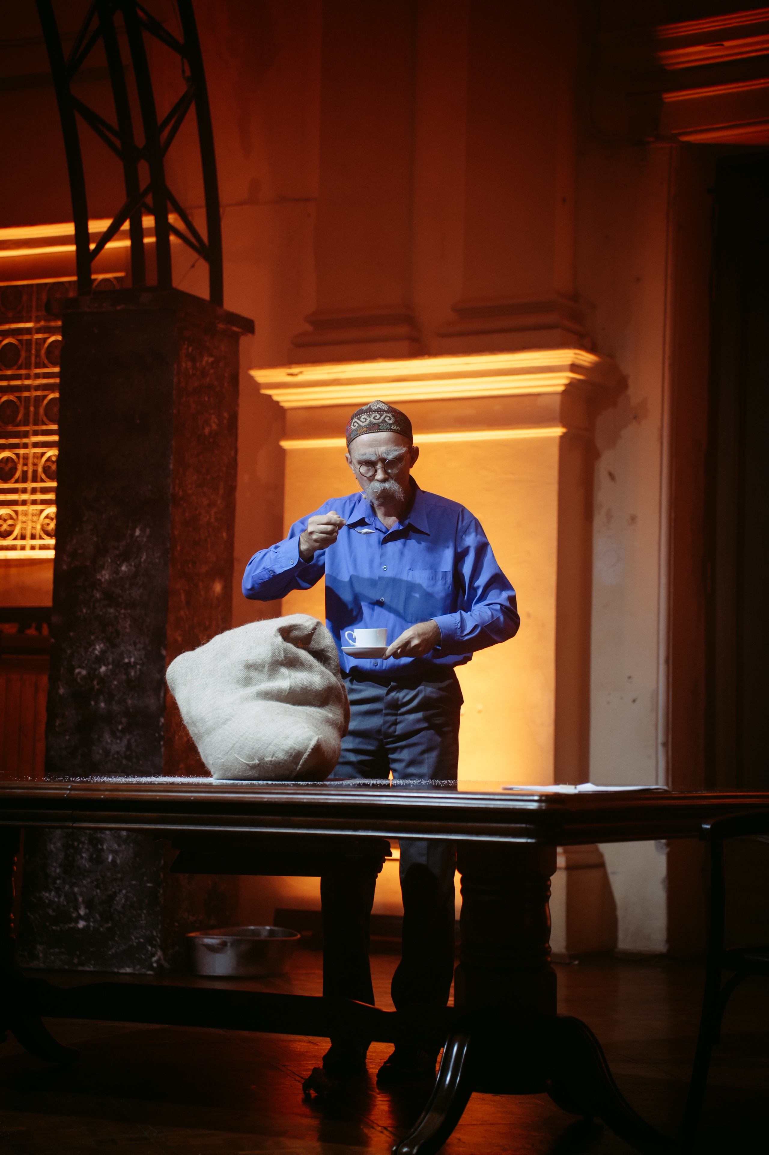 Горький оптимизм. Главная