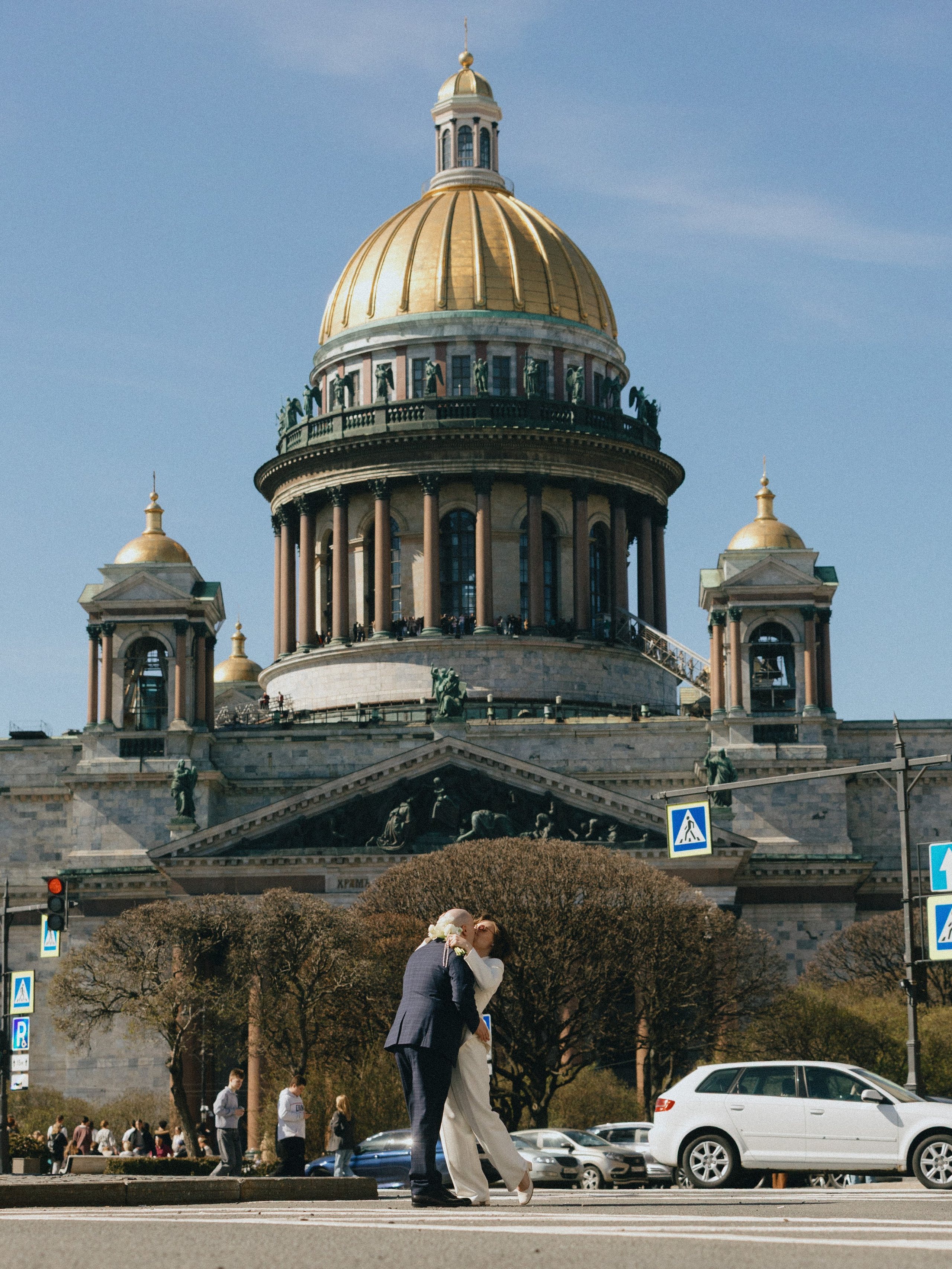 Свадебная фотосессия в Питере из Москвы. Свадебный фотограф СПБ
