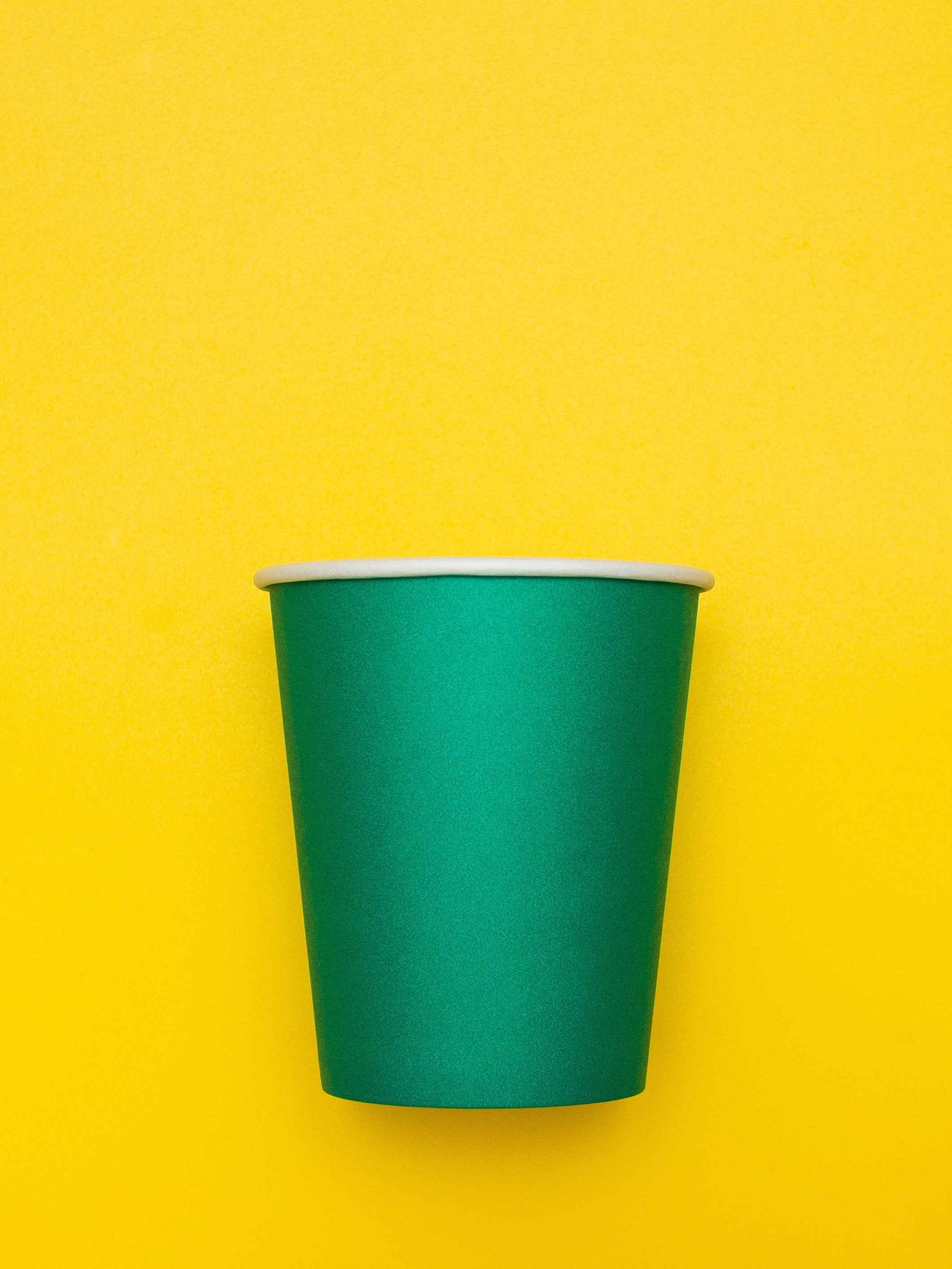 Съемка картонных стаканчиков для маркетплейса. Фотограф | Михаил Буш Смоленск