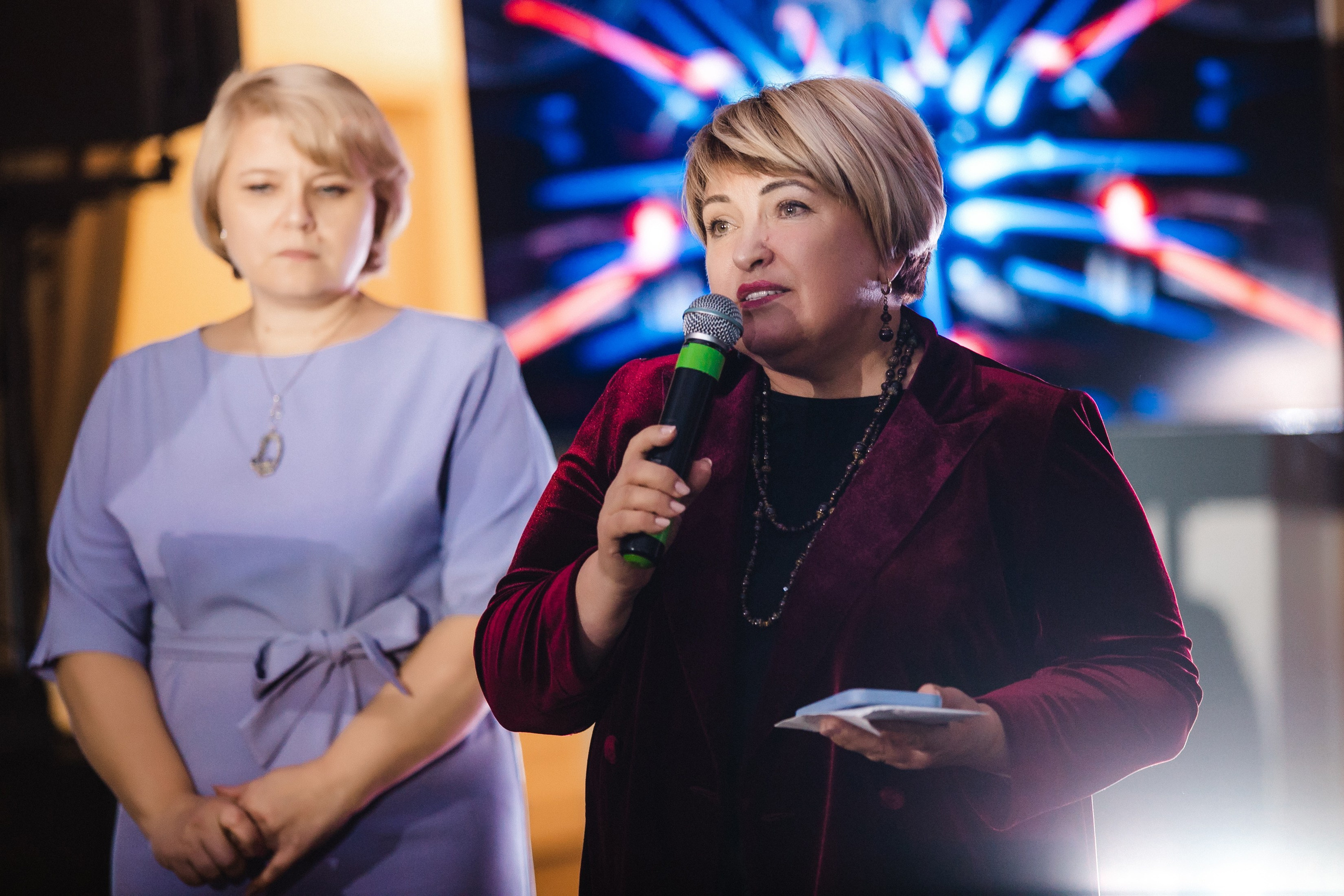 Выпускной Гимназия 1. Роман Урумбаев фотограф Нижневартовск