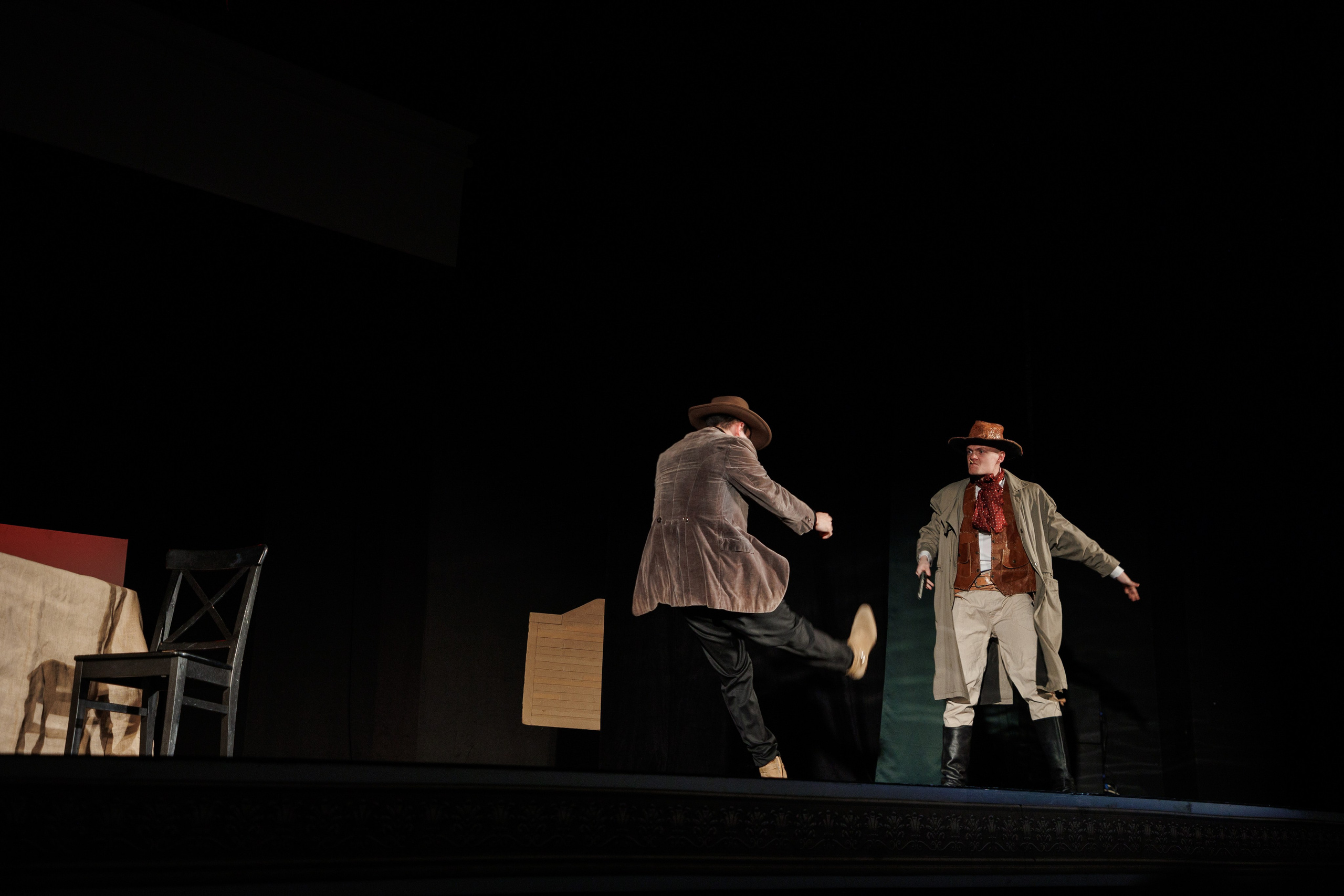 МХАТ. Новый квадрат. Фотограф городских и семейных событий Артем Карпухин