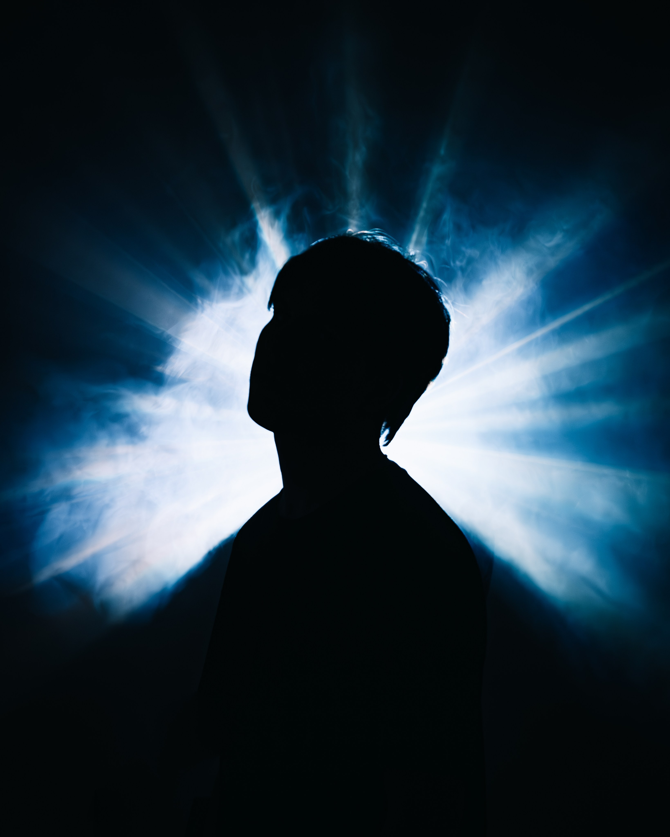 Individuali di ripresa. Fotografo a Mosca con un’atmosfera notturna di foto