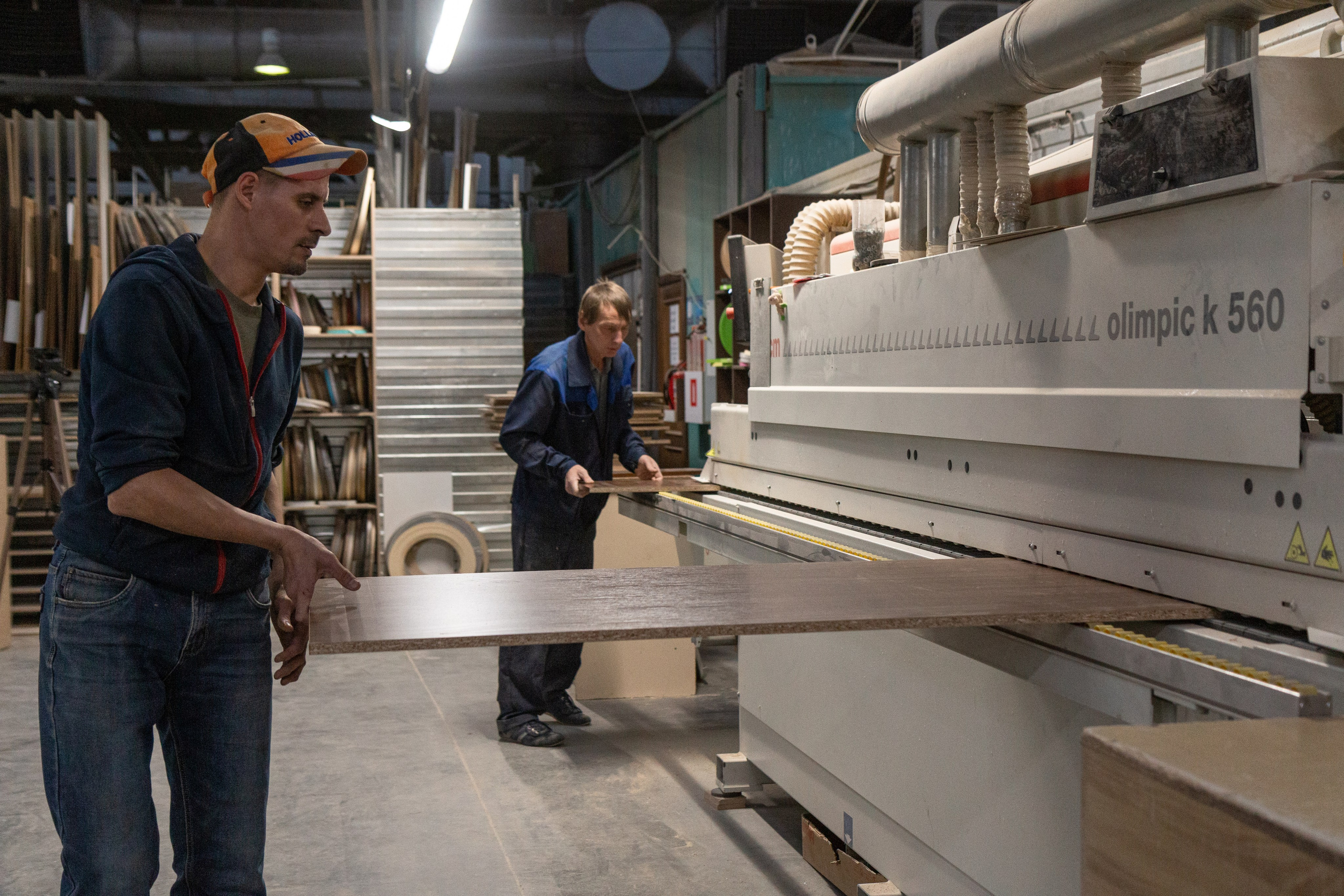 Фабрика «Абсолют мебель». Предметный и репортажный фотограф Алексей Кротов