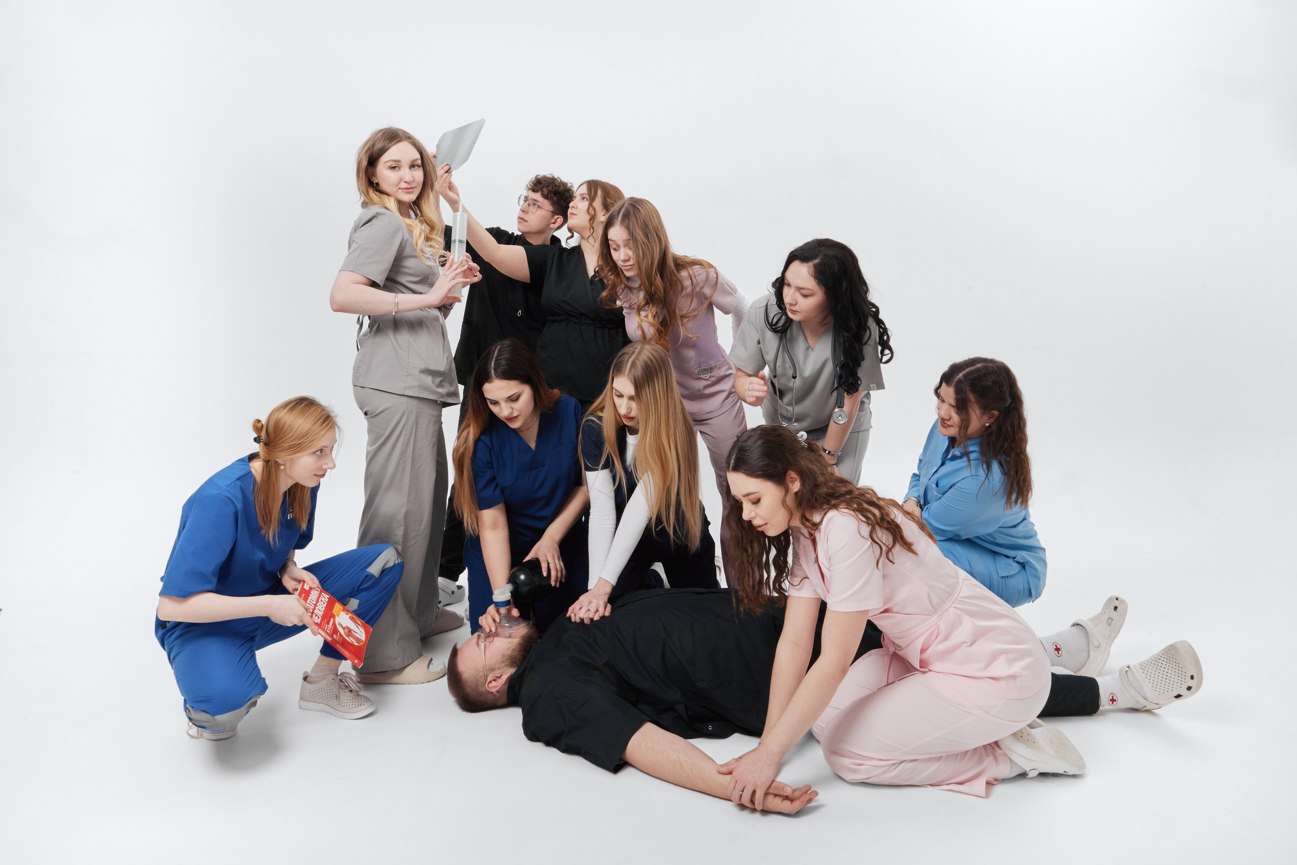 Выпускной мед. Фотограф и видеограф в Кургане Леонид Корнильев