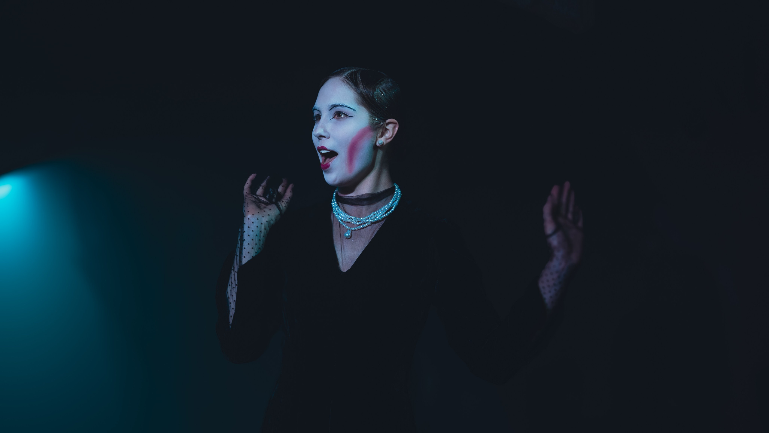 Спектакль "Дни нашей жизни". Театральный фотограф Михаил Макаричев-Энгельс