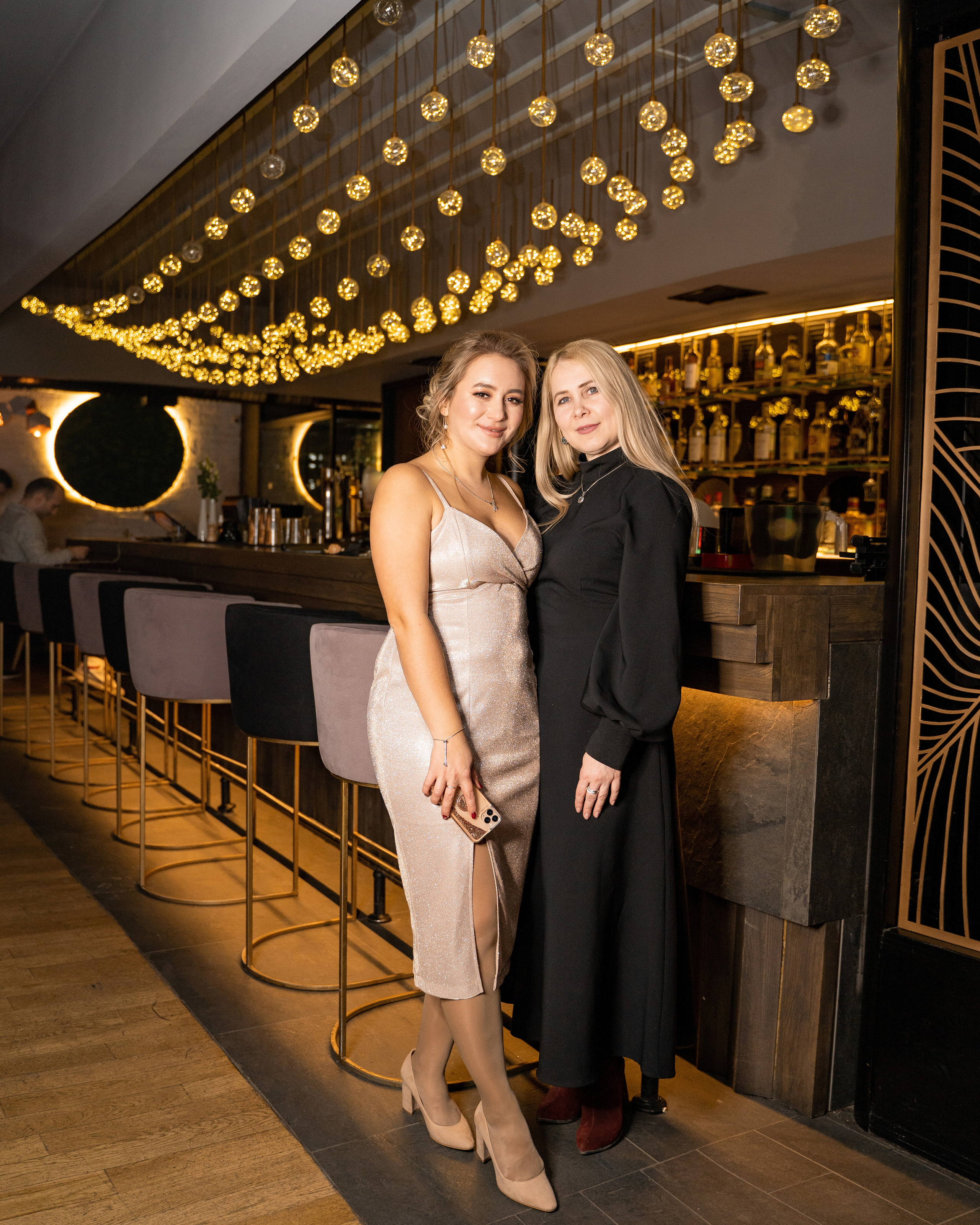 ДР Ирины ресторан LULU. Свадебный и семейный фотограф в Пскове и Острове Света Суворова