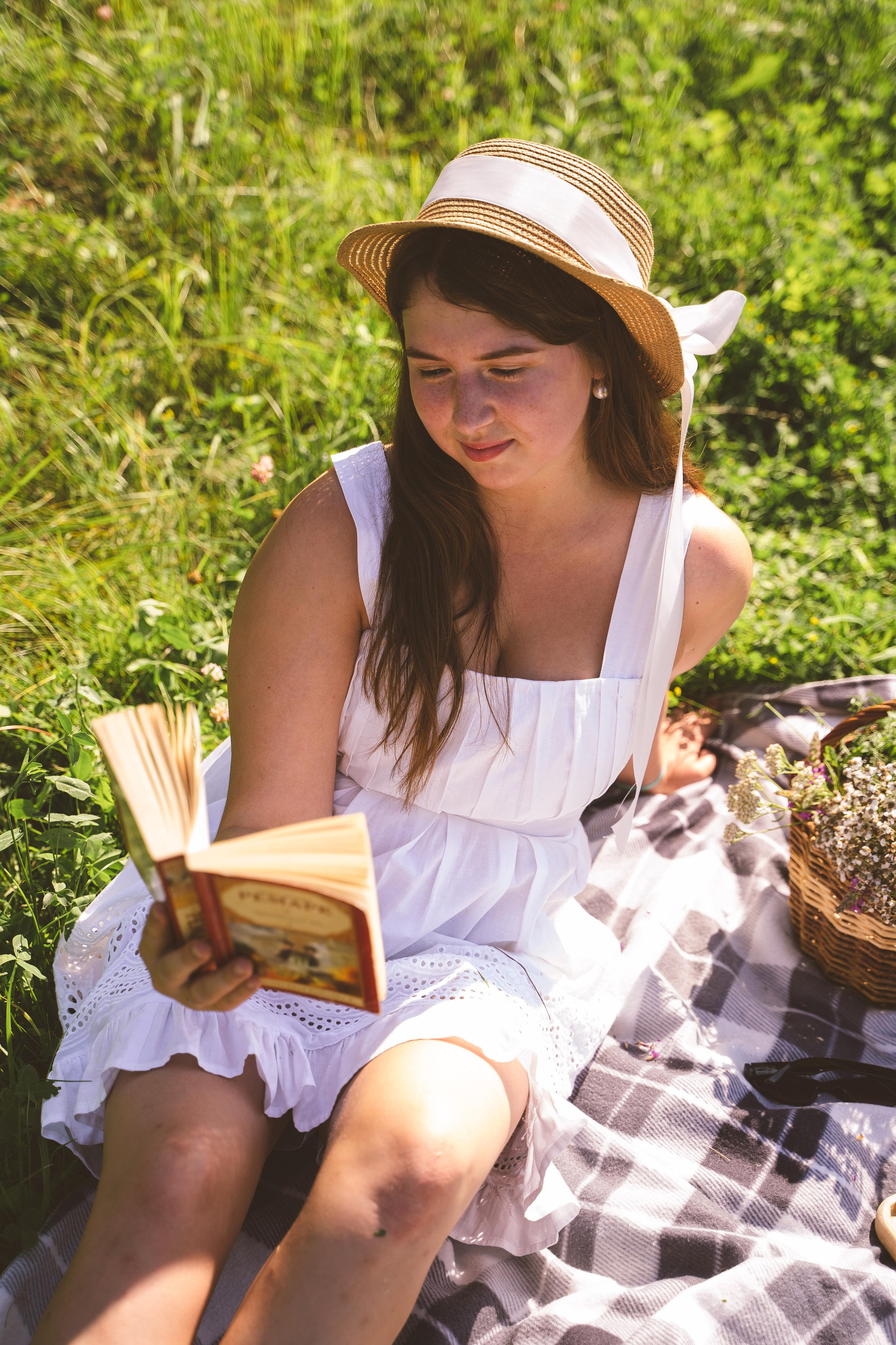 Арина. Свадебный и семейный фотограф в Пскове и Острове Света Суворова