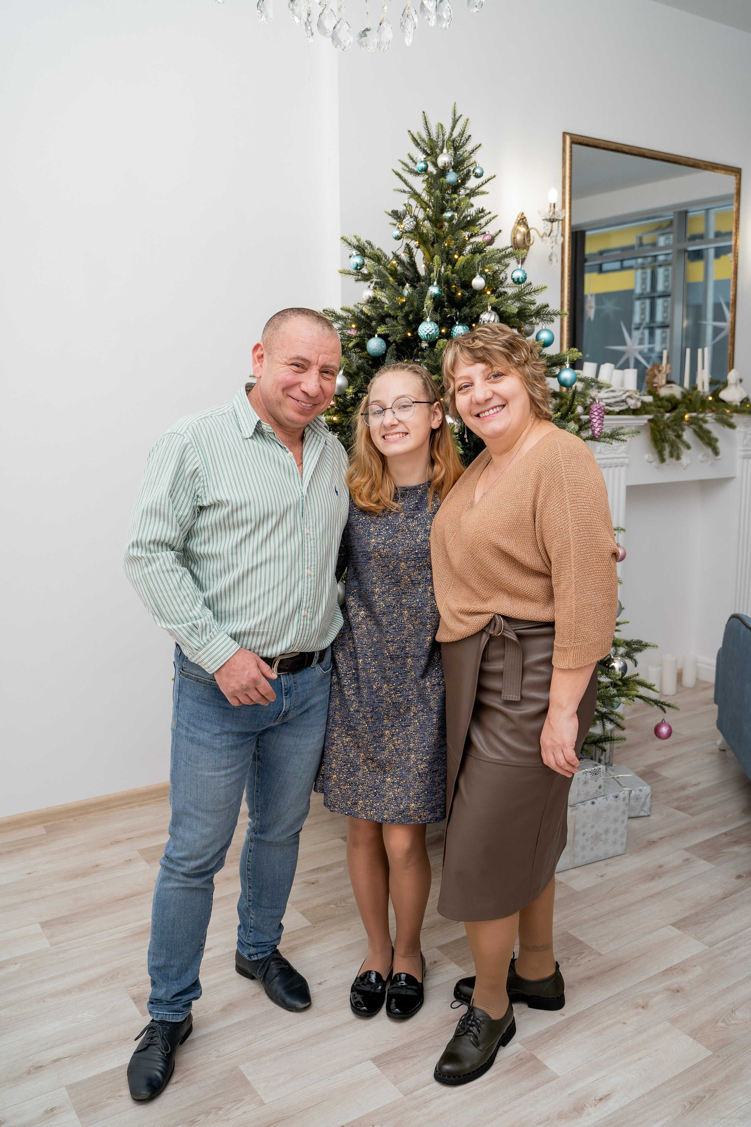 Семейная новогодняя фотосессия. Свадебный и семейный фотограф в Пскове и Острове Света Суворова