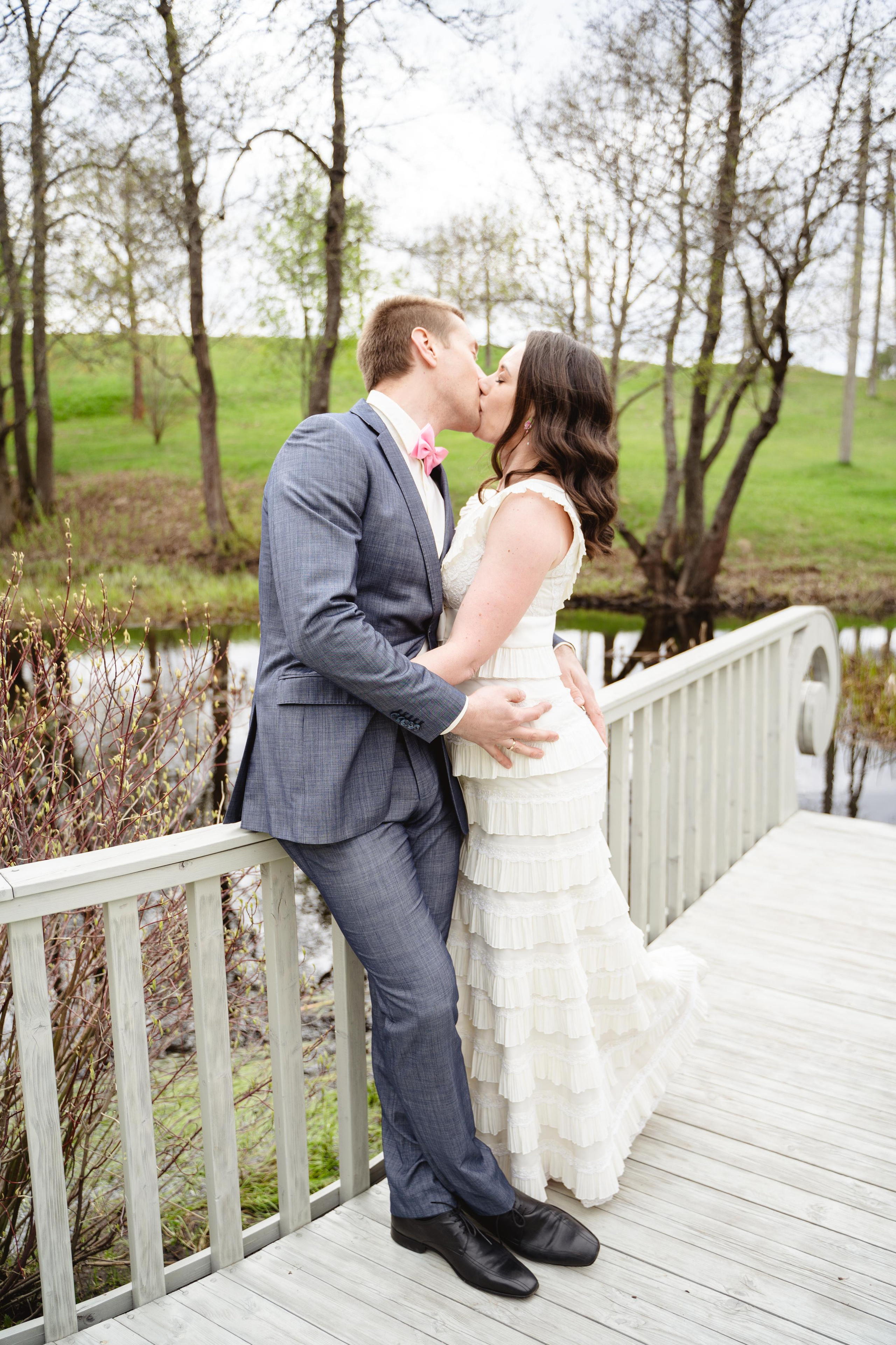 Михаил и Юлия — оловянная свадьба. Свадебный и семейный фотограф в Пскове и Острове Света Суворова