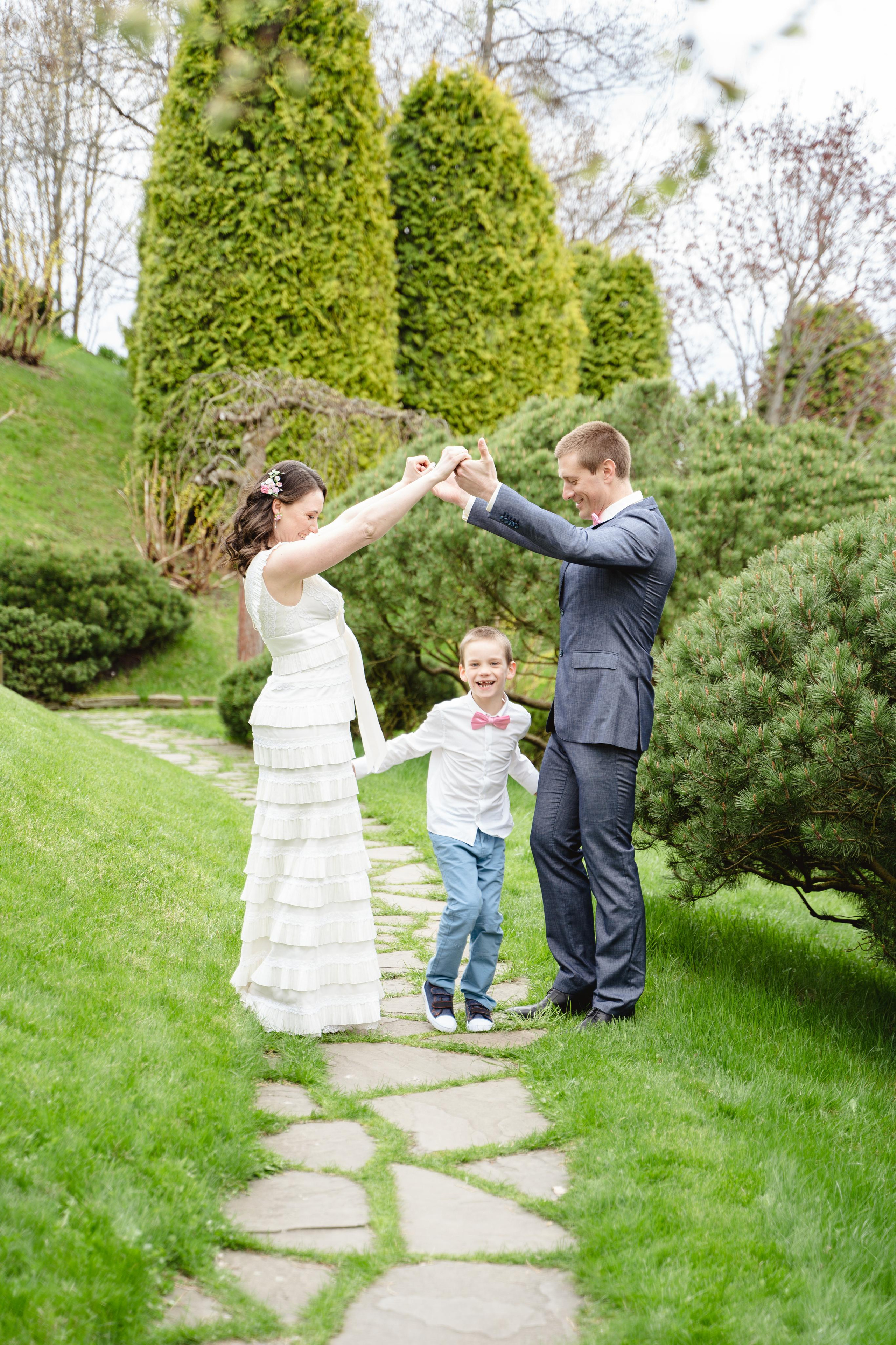 Михаил и Юлия — оловянная свадьба. Свадебный и семейный фотограф в Пскове и Острове Света Суворова
