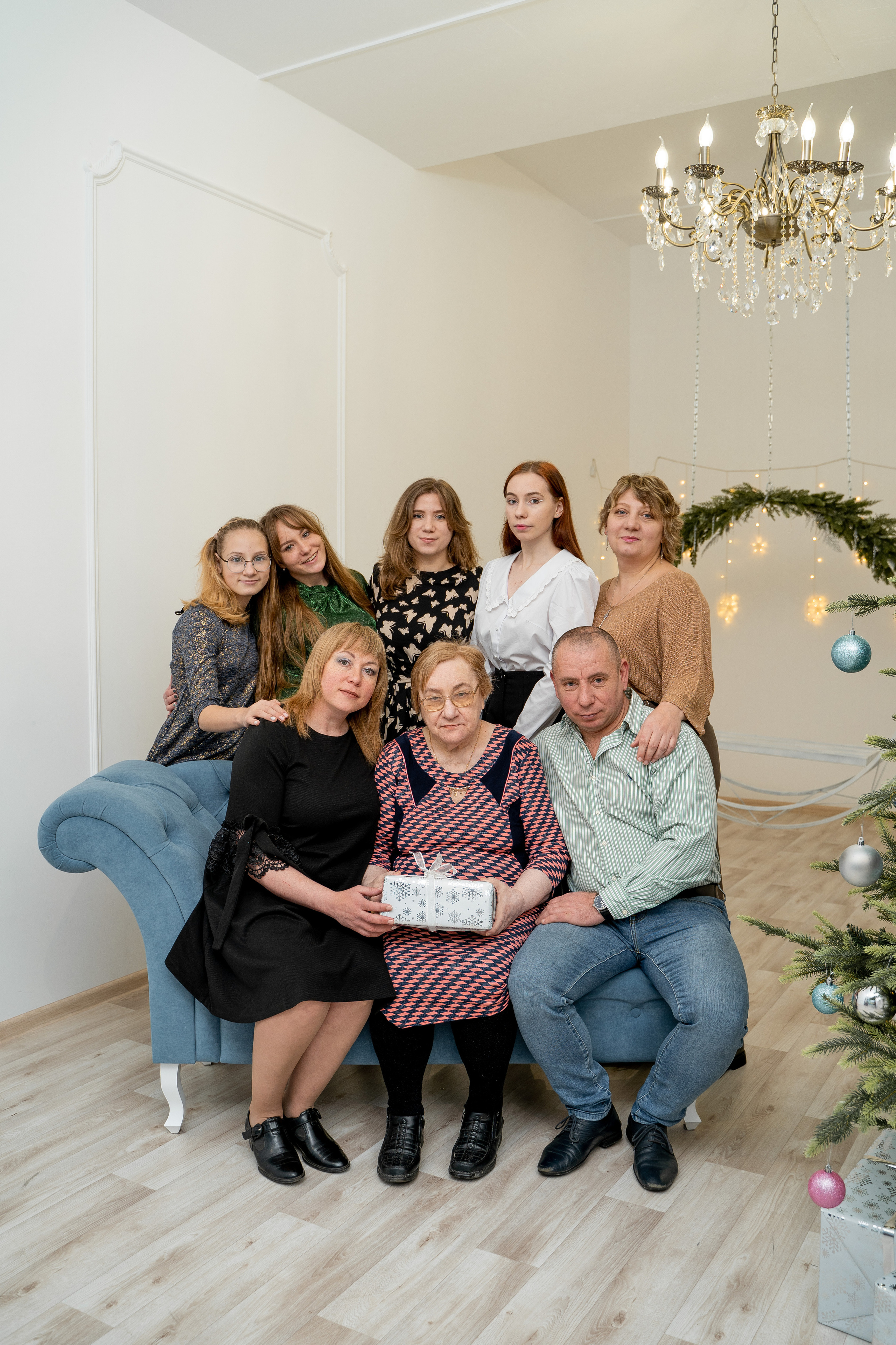 Семейная новогодняя фотосессия. Свадебный и семейный фотограф в Пскове и Острове Света Суворова