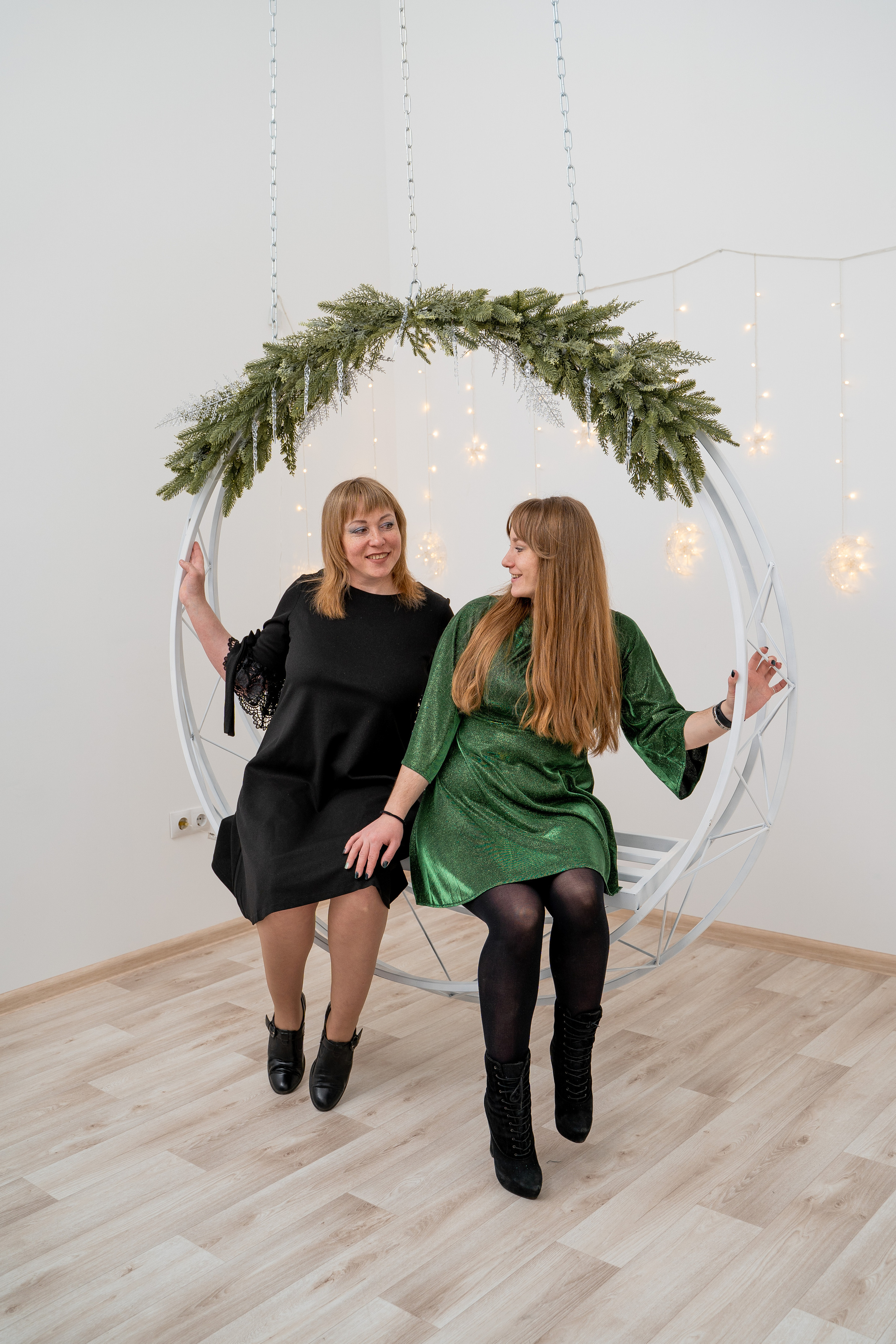 Семейная новогодняя фотосессия. Свадебный и семейный фотограф в Пскове и Острове Света Суворова