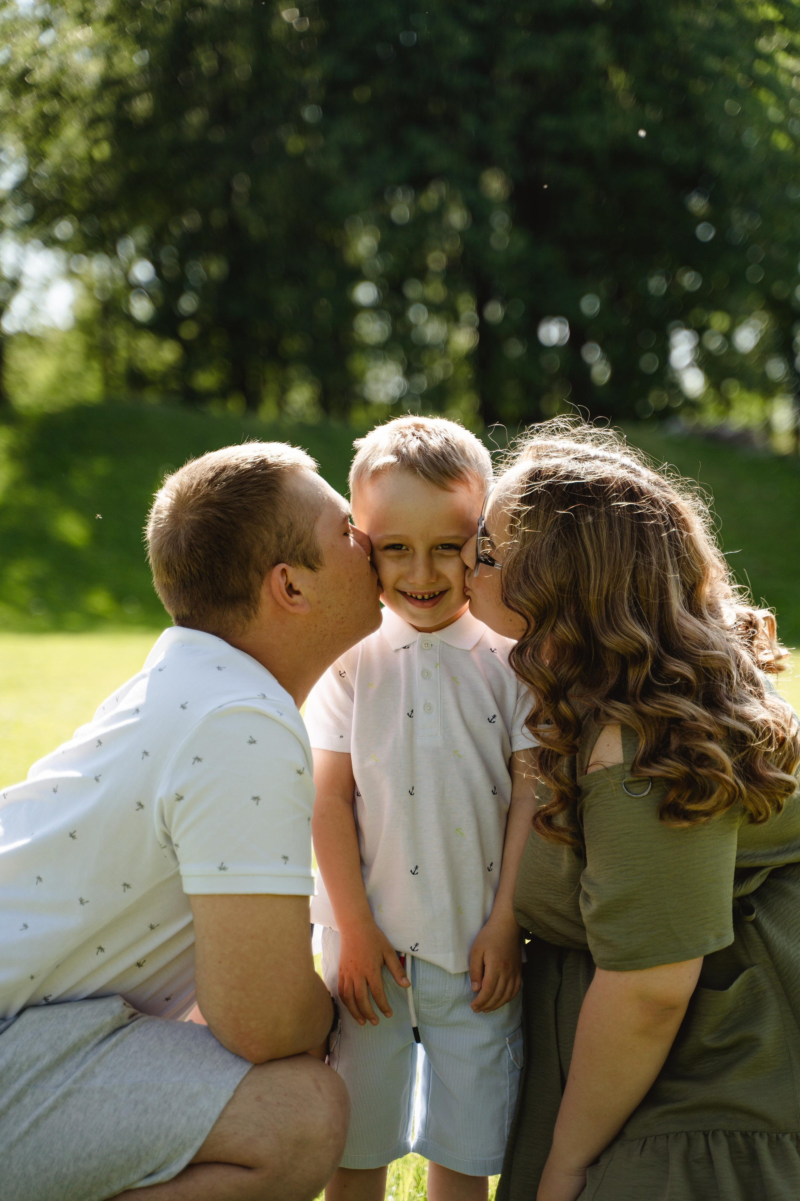 Съемка в Финском парке. Свадебный и семейный фотограф в Пскове и Острове Света Суворова