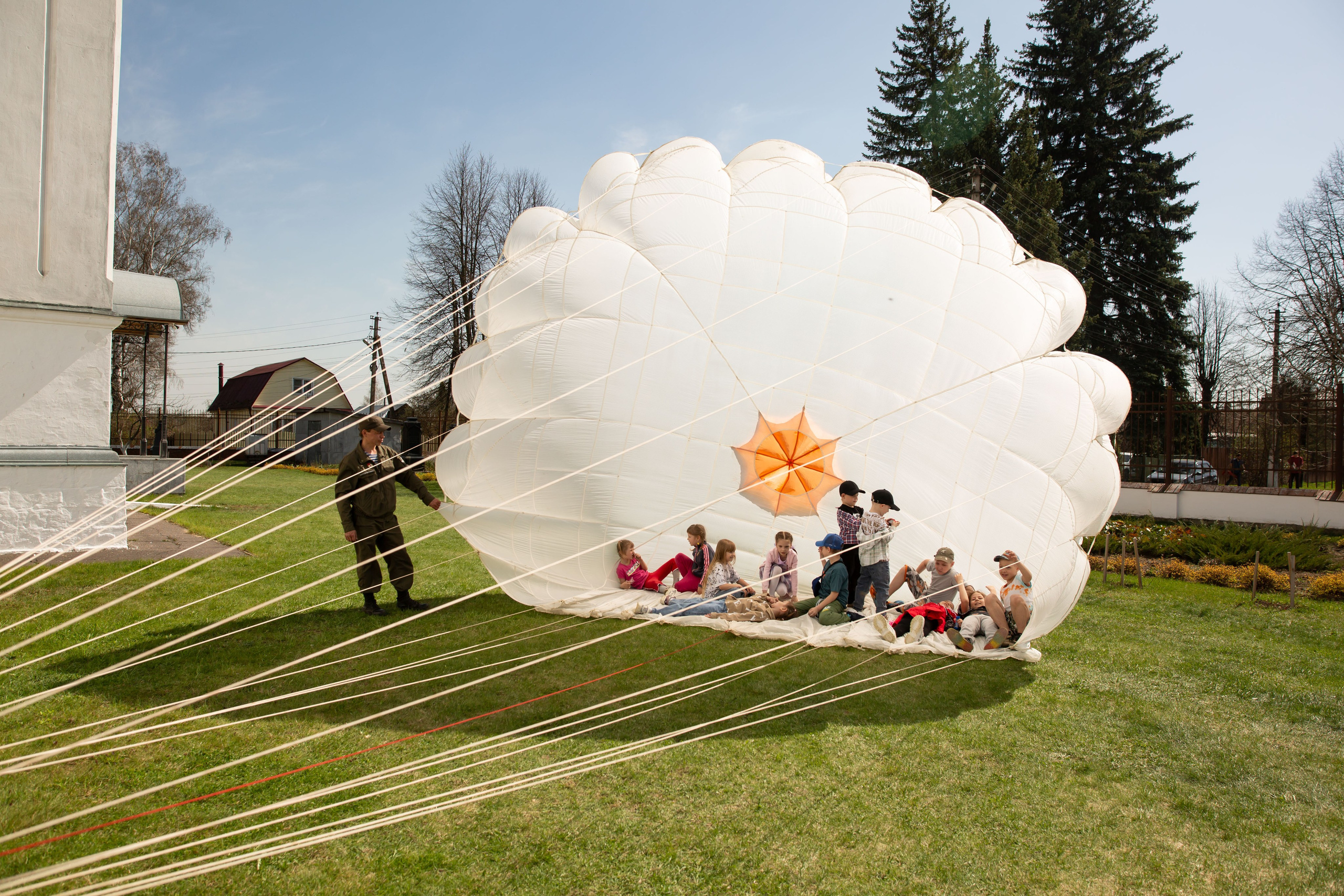 Пасха Воскресенский храм с Ашитково и ярмарка около храма. Семейный и детский фотограф Анна Петракова