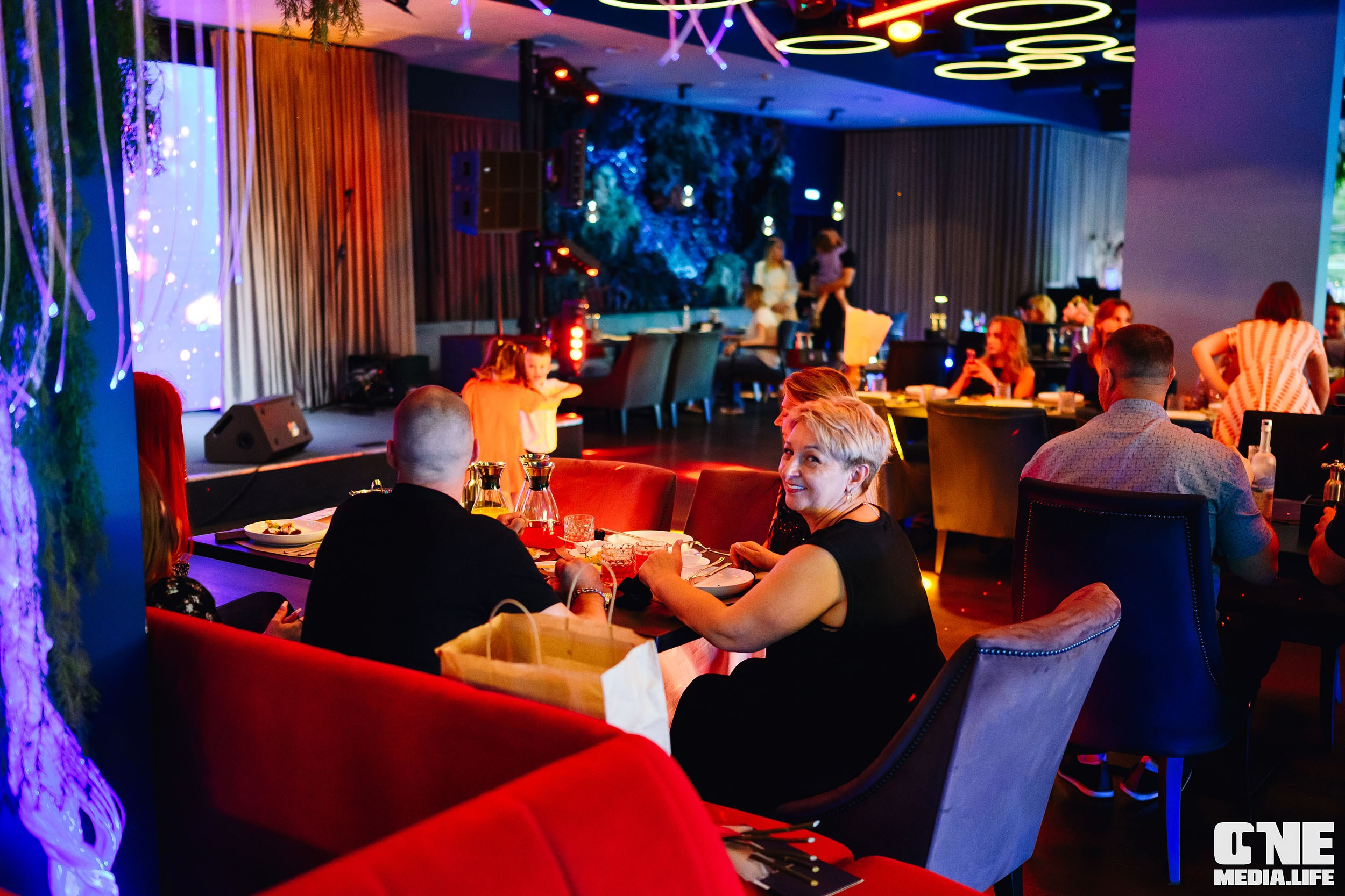 Фоторепортаж с вечеринки в ресторане Океан. One Media Life: фоторепортажи, фотоотчеты с мероприятий и заведений