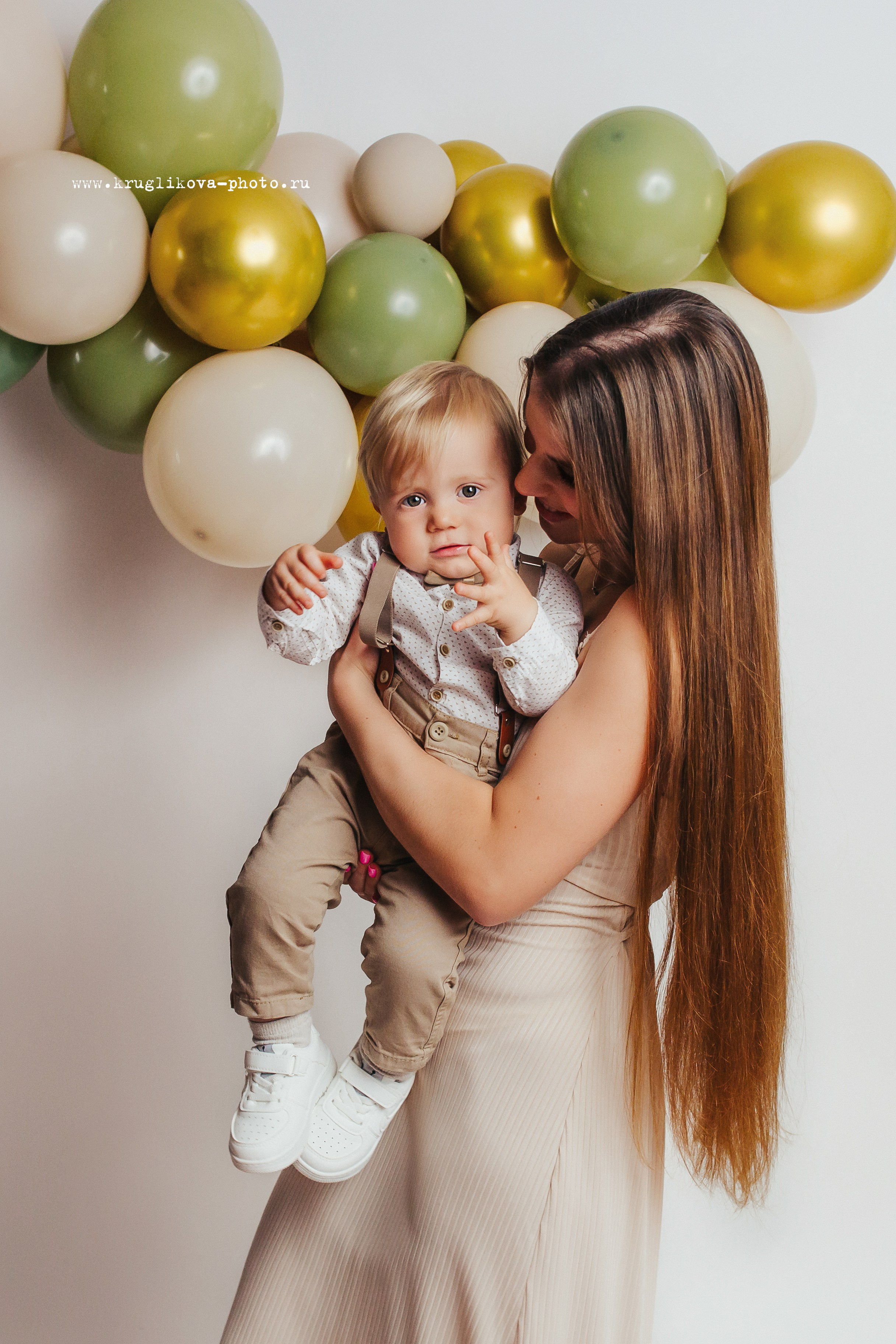 Фотосессия малыша на годик. Фотограф новорожденных и детский в Сергиевом Посаде Кругликова Юлия