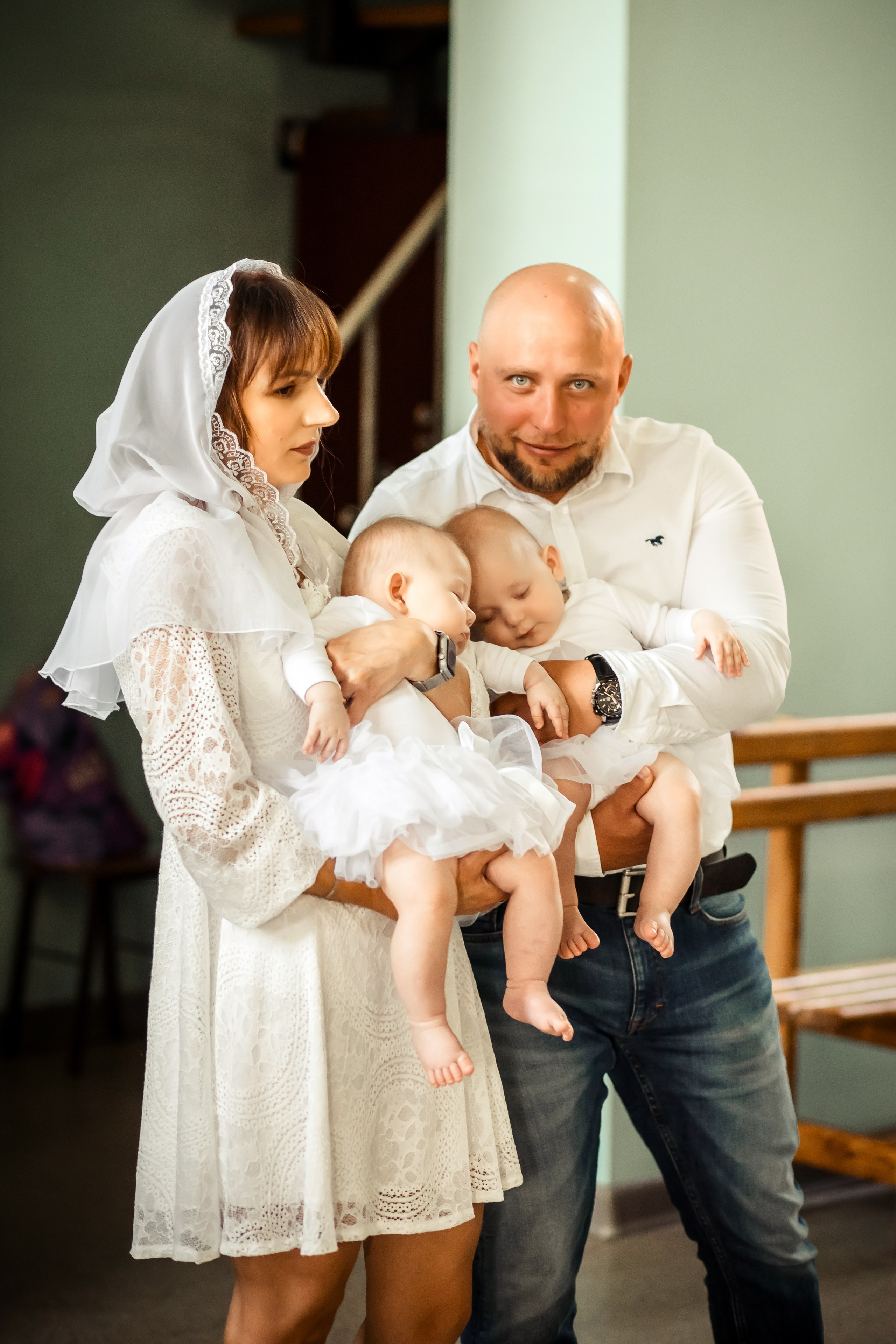 Крещение Милании и Эмилии