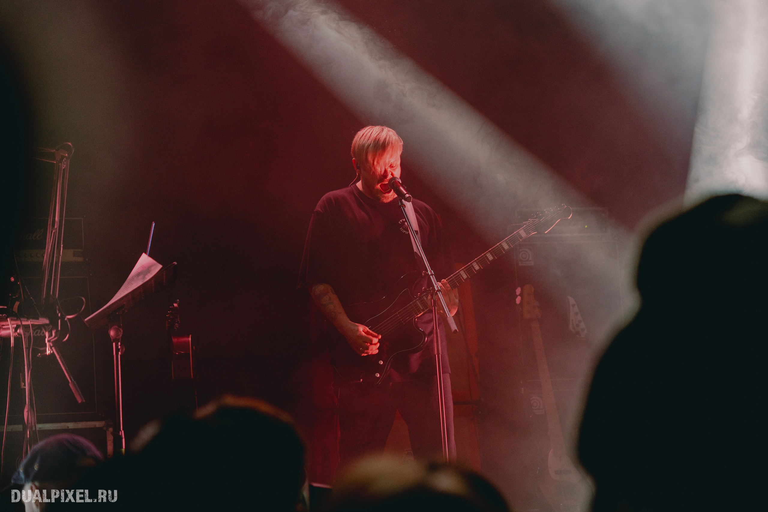DenDerty концерт в Москве 30.03.2025. Магия музыки в кадре: Концертная Фотография
