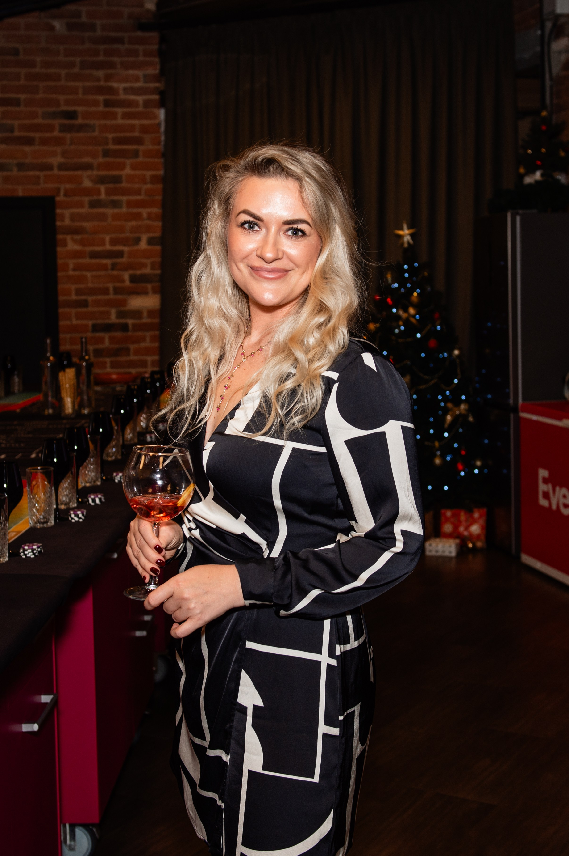 Корпорат Yapay. Профессиональный фотограф в Москве Александра Харламова