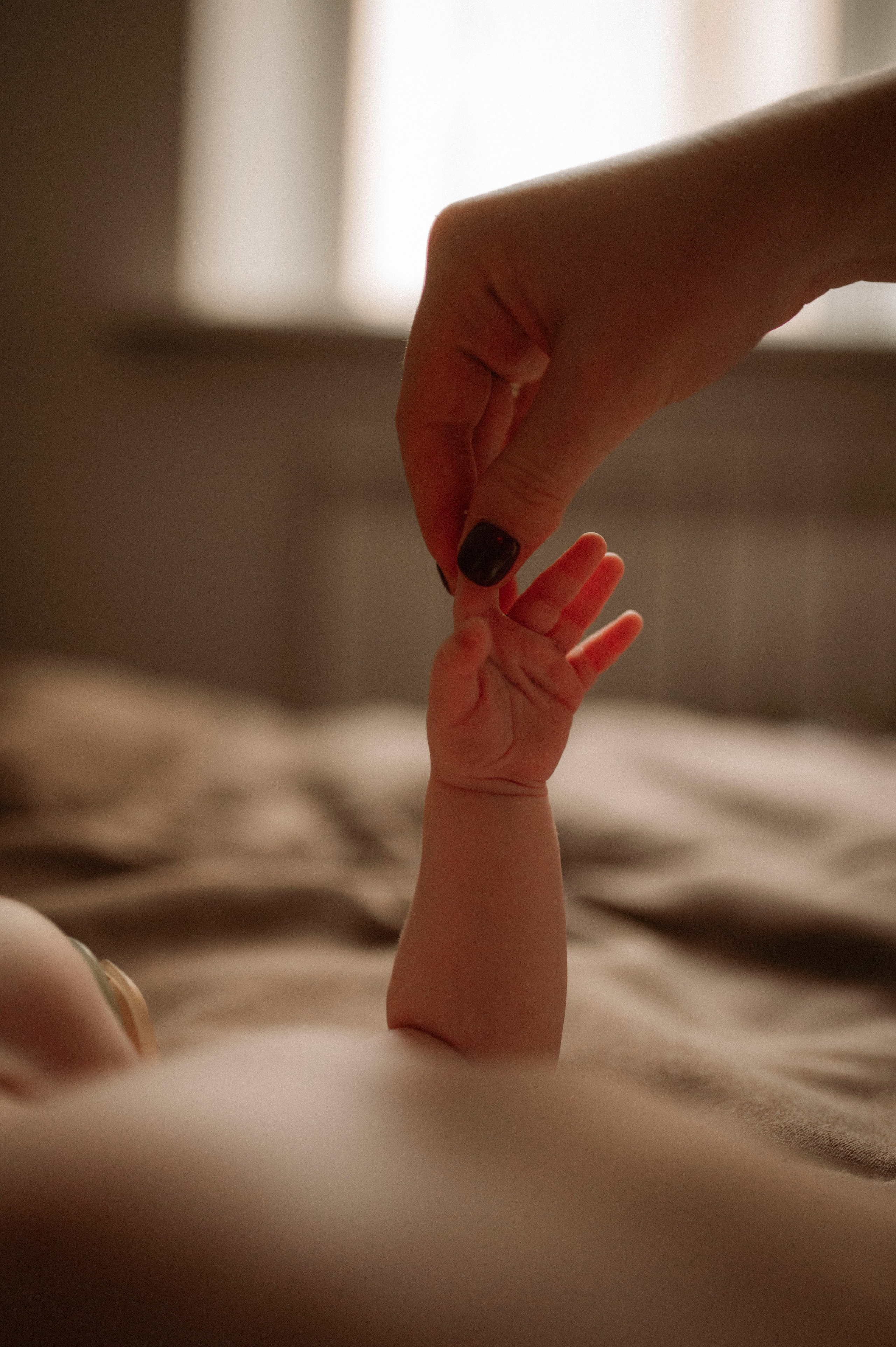 Семейная домашняя фотосессия. Профессиональный фотограф беременности в СПБ. Стильные фотосессии беременности в стиле минимализм и классическая фотография