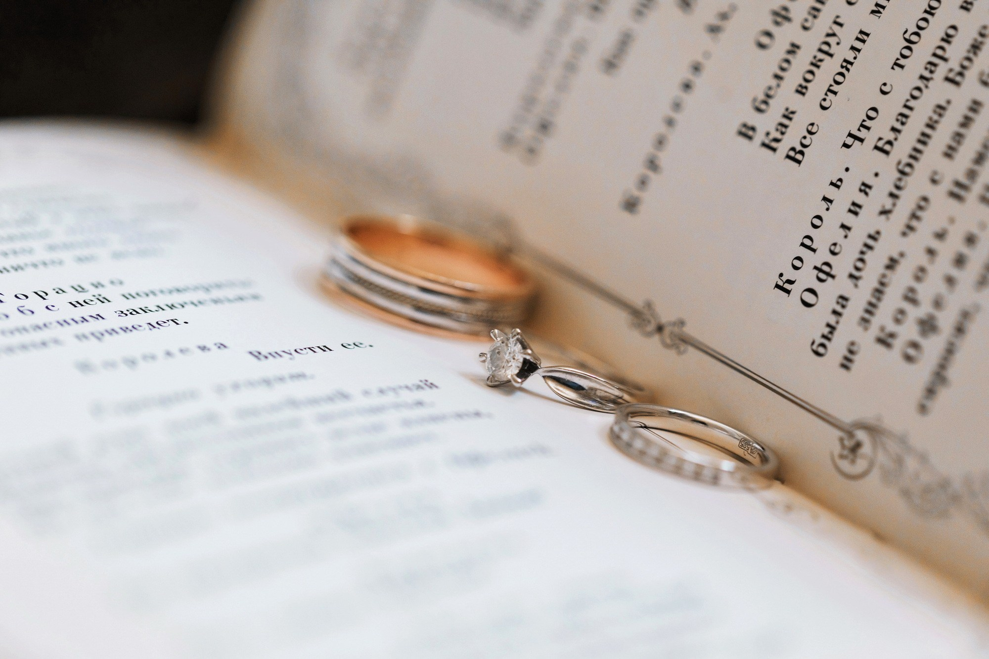 Свадебная фотосессия на берегу Горьковского моря. Свадебный фотограф в Нижнем Новгороде и Москве Сергей Воробьев