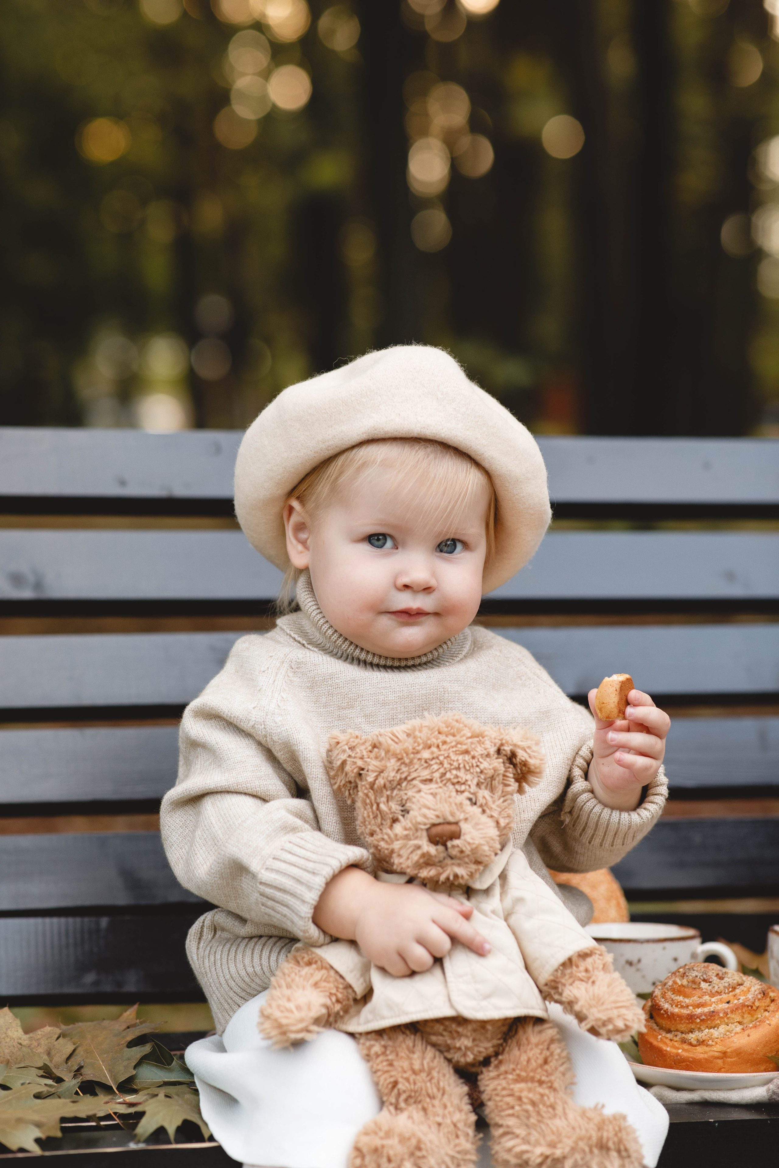 Семейная фотосессия в сквере имени Юрия Гагарина. Фотограф во Владикавказе Юрий Геворгизов