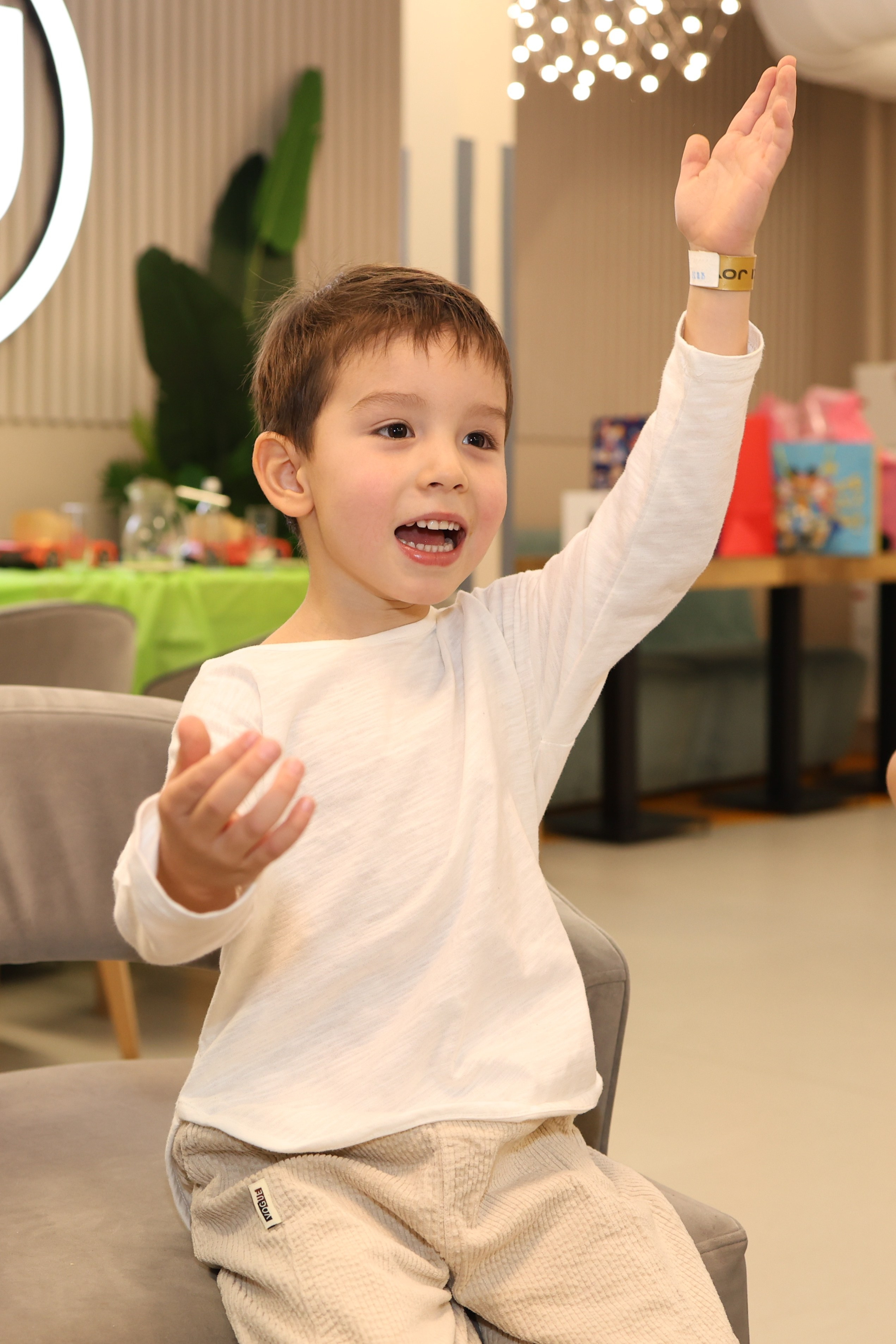 ДЕТСКИЙ РЕПОРТАЖ. Фотограф на крещение Москва