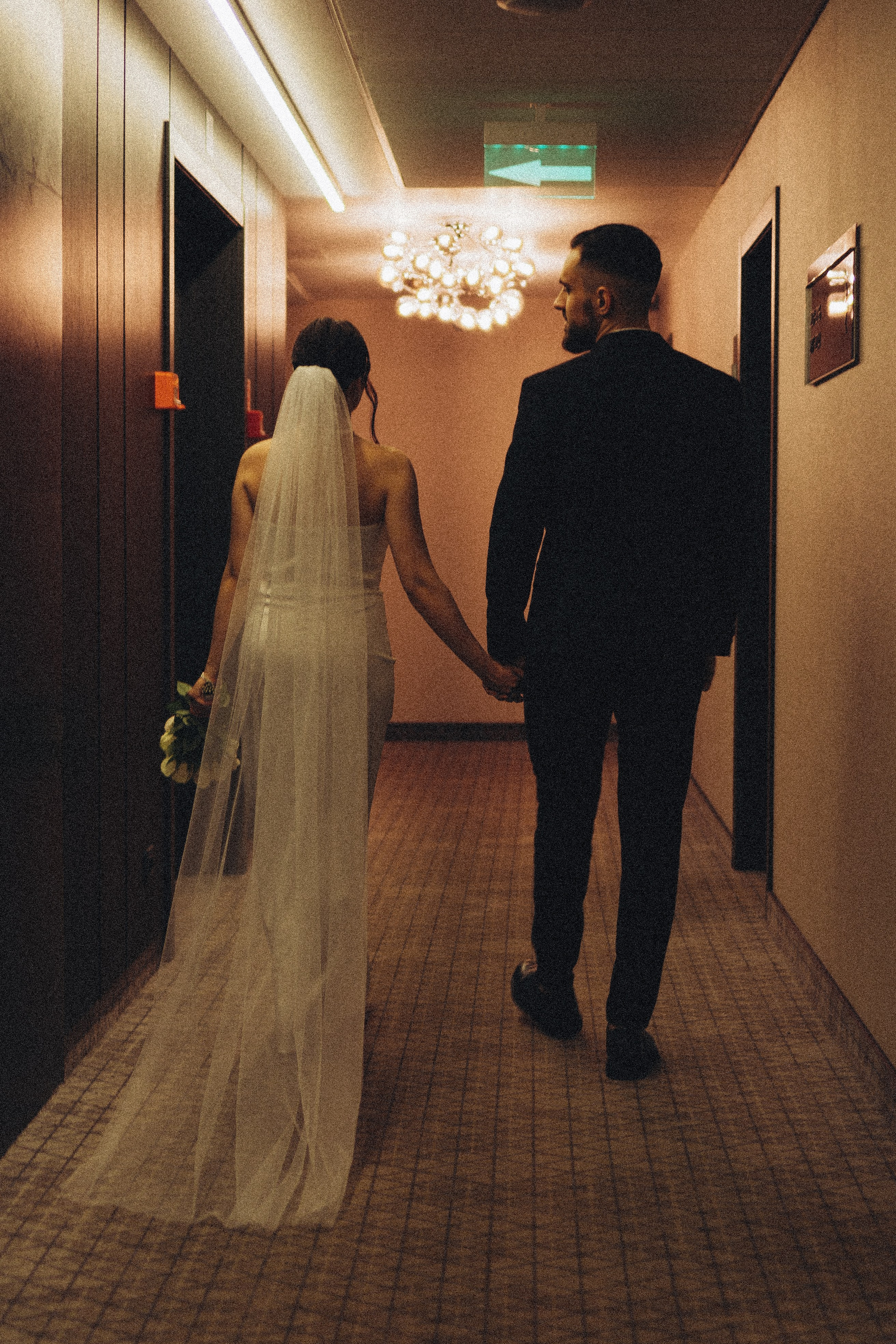 СВАДЕБНАЯ СЬЕМКА СБОРОВ ЖЕНИХА И НЕВЕСТЫ В ОТЕЛЕ И ТАКЖЕ ФОТОСЕССИИЯ В ОТЕЛЕЕ МЕГАПОЛИС БРЯНСК. Профессиональный фотограф, Санкт-Петербург — Виктория Богомолова