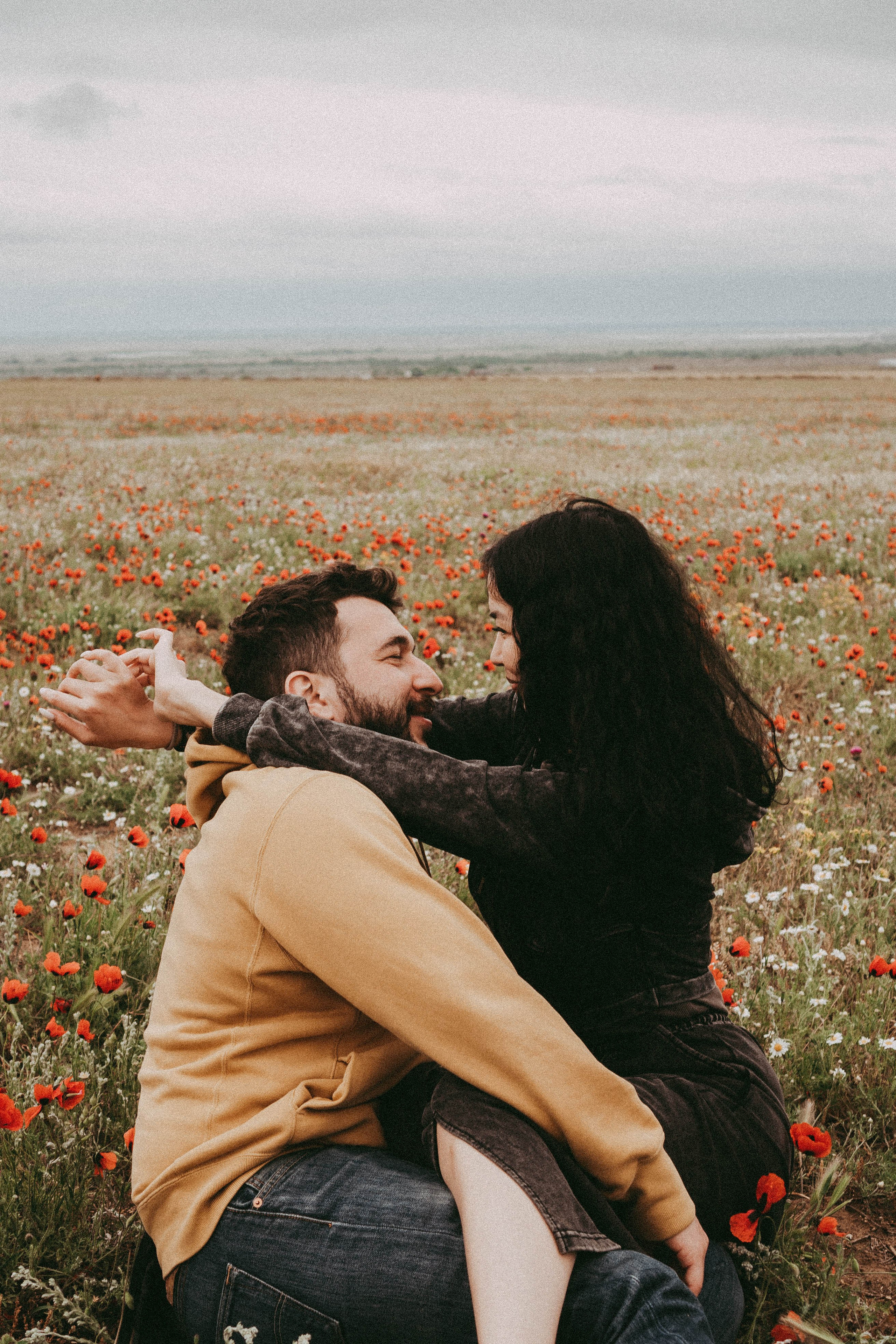Любовь в маковом поле. Профессиональный фотограф, Санкт-Петербург — Виктория Богомолова