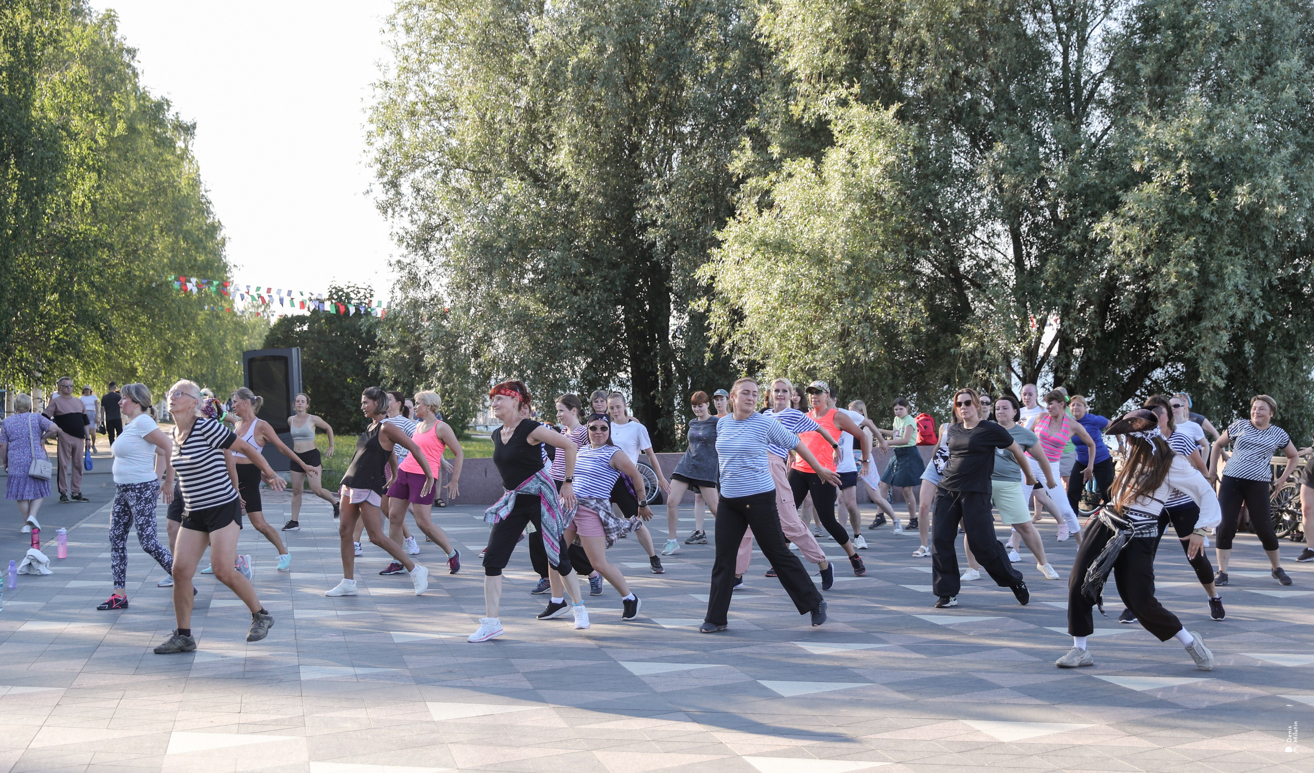 Танцы на озере. Портретный фотограф Денис Милютин