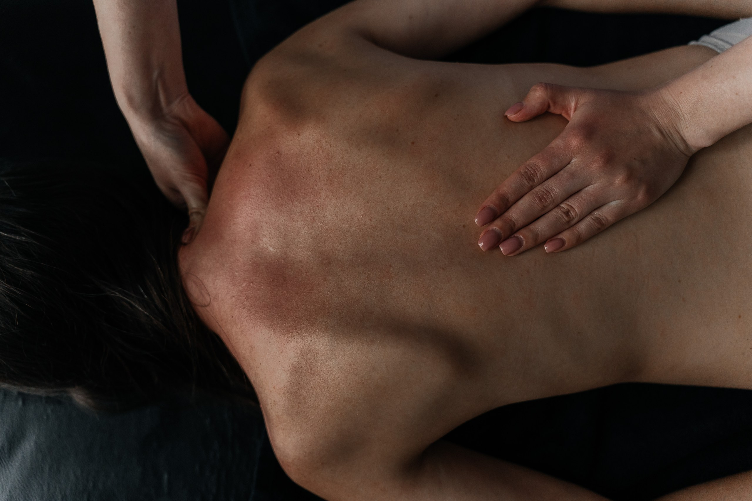 Массажный салон. Для тех, кто не ждёт удачи, а создаёт её. Каждая фотосессия — это твой момент, твой стиль, твой успех. 📸