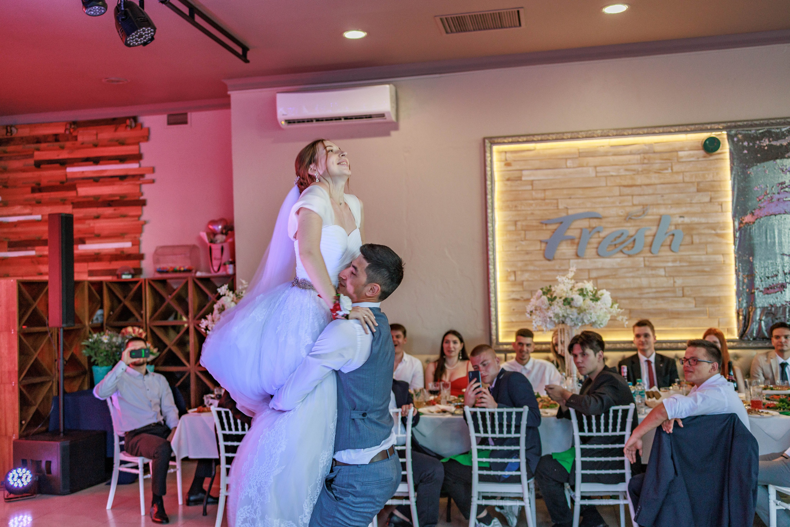 Маргарита и Ислям ресторан Fresch банкет. Фотограф и видеограф в Крыму и Севастополе