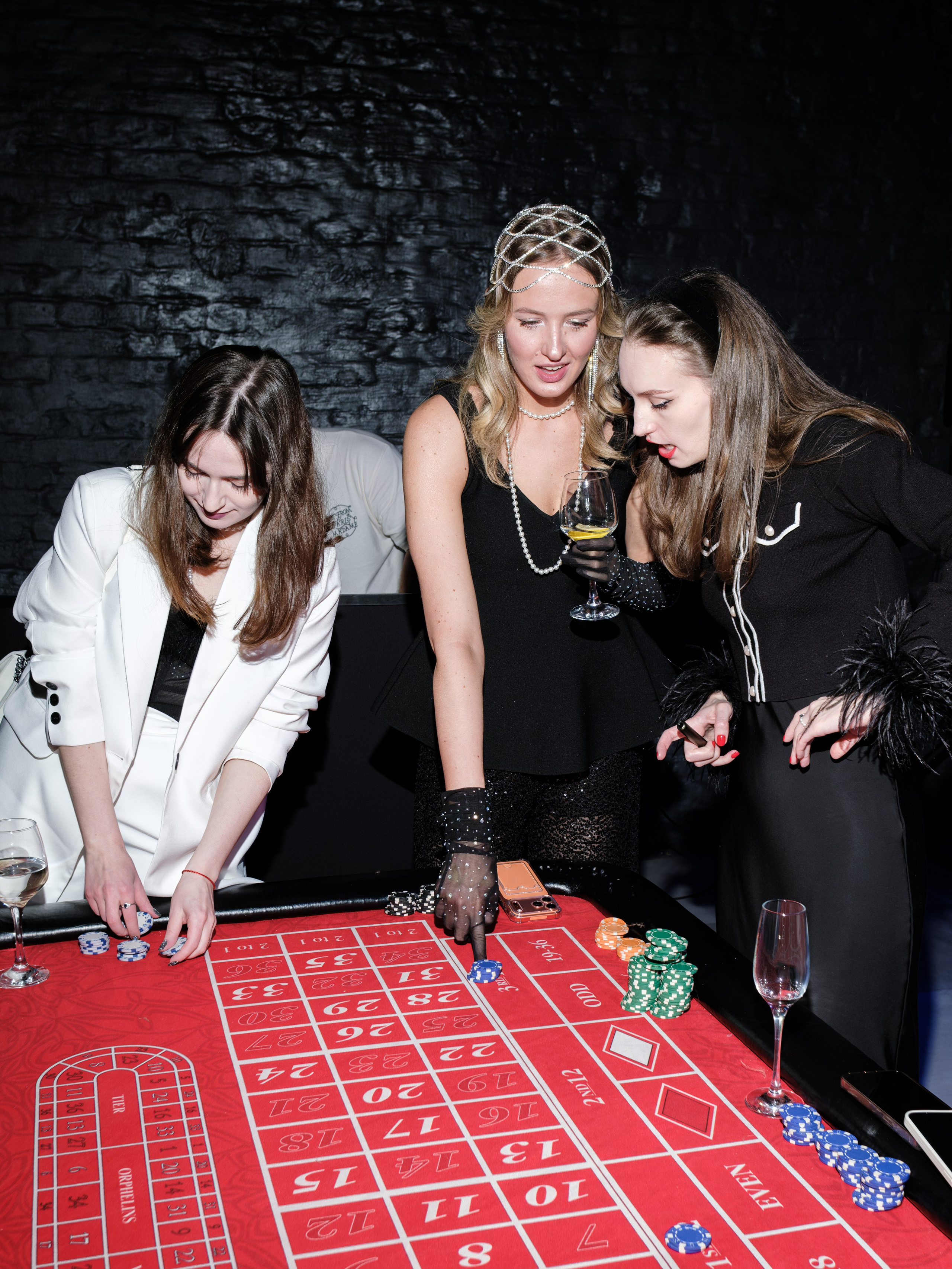 HATE AGENCY 2025. Репортажный и портретный фотограф в Москве Илья Спиридонов