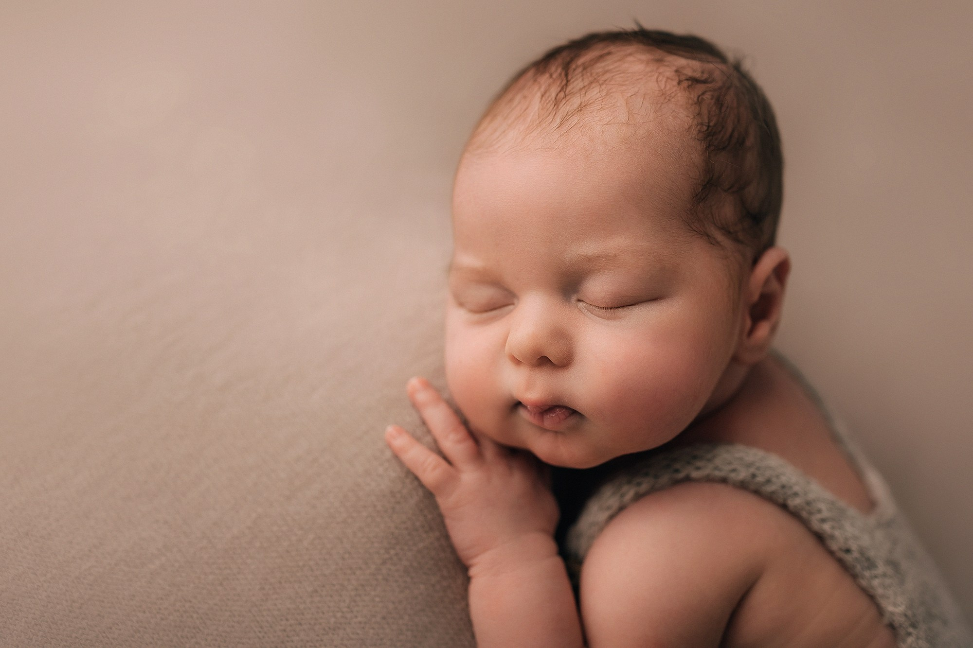 Алексей 6 дней. Семейный фотограф новорождённых в Серпухове Юлия Новикова +79637785957