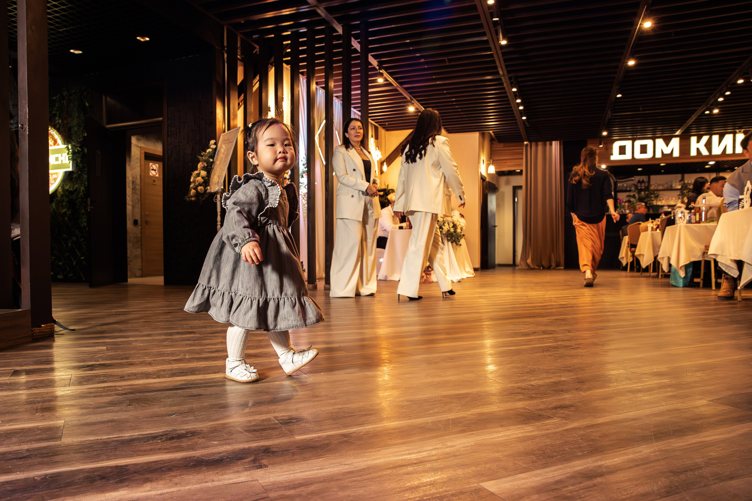 Репортаж Свадьбы в Ресторане в Москве. Семейный и женский фотограф в Москве Надежда Воробьева