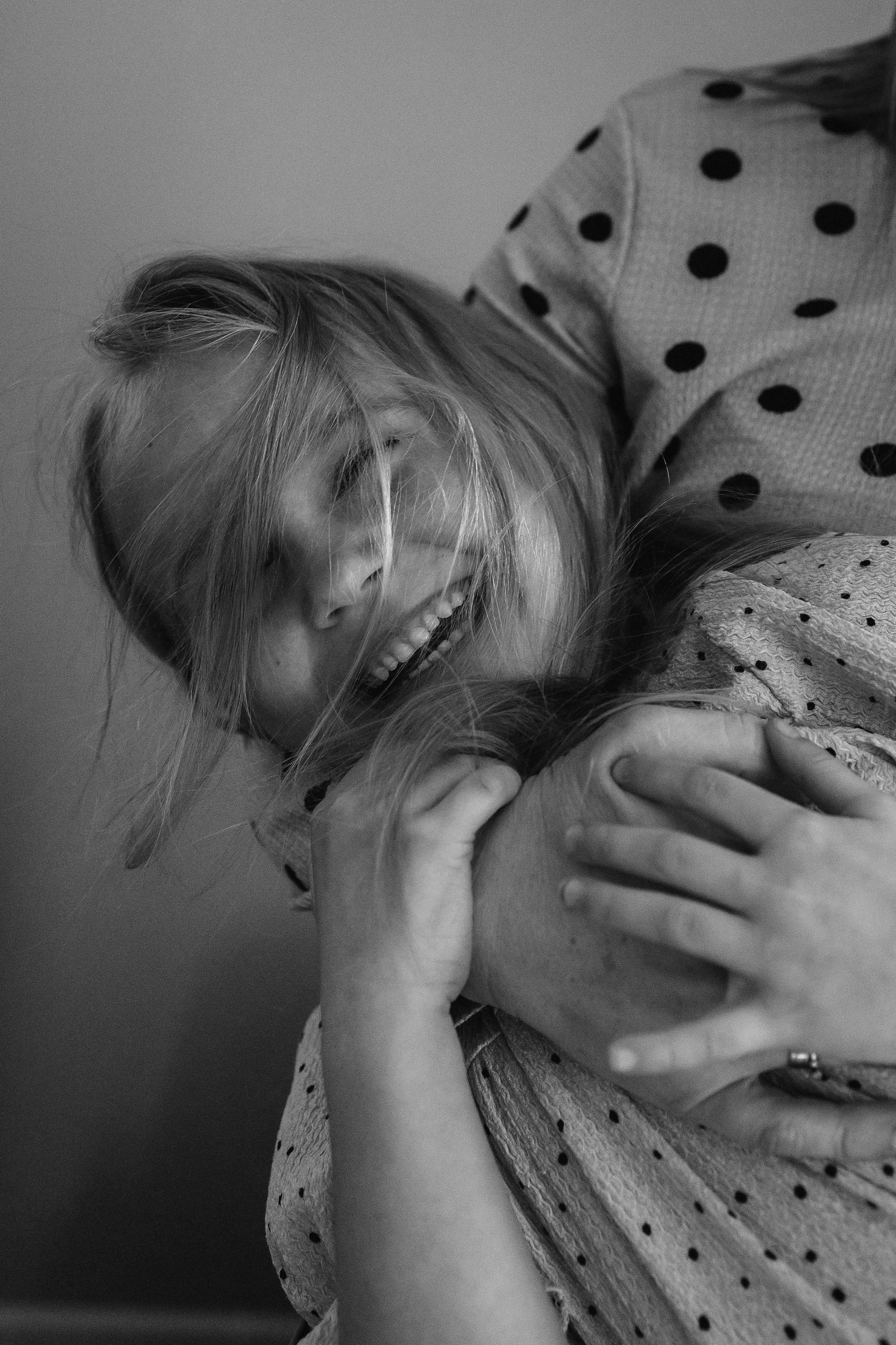 Домашняя съемка в своем доме для большой семьи Вадима, Ларисы, Полины, Элисии и Эрнеста. Семейный фотограф в Москве, Щелково, Фрязино _ Виктория Степанова