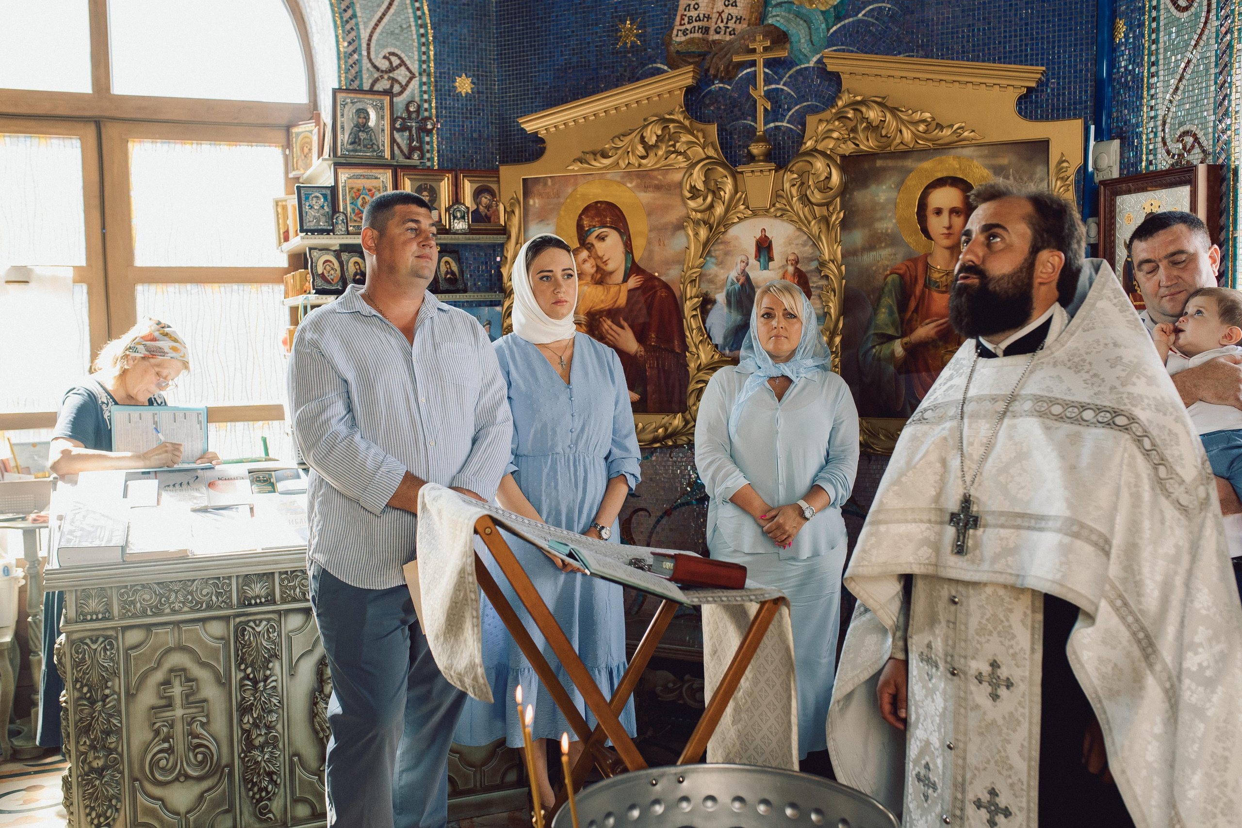 Крещение Льва