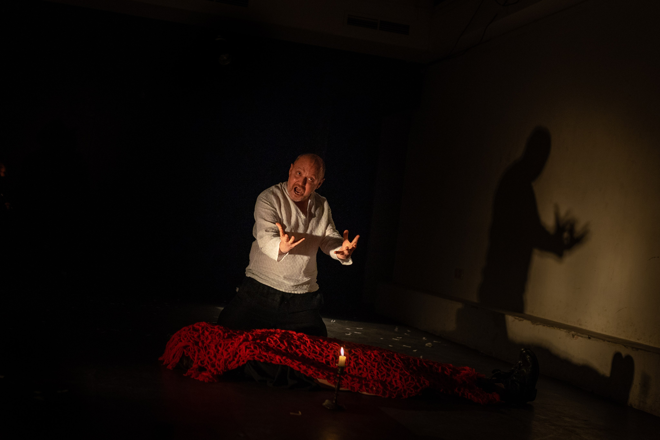 Маленькие истории. Фотограф Нинель Гюрсой, г. Москва