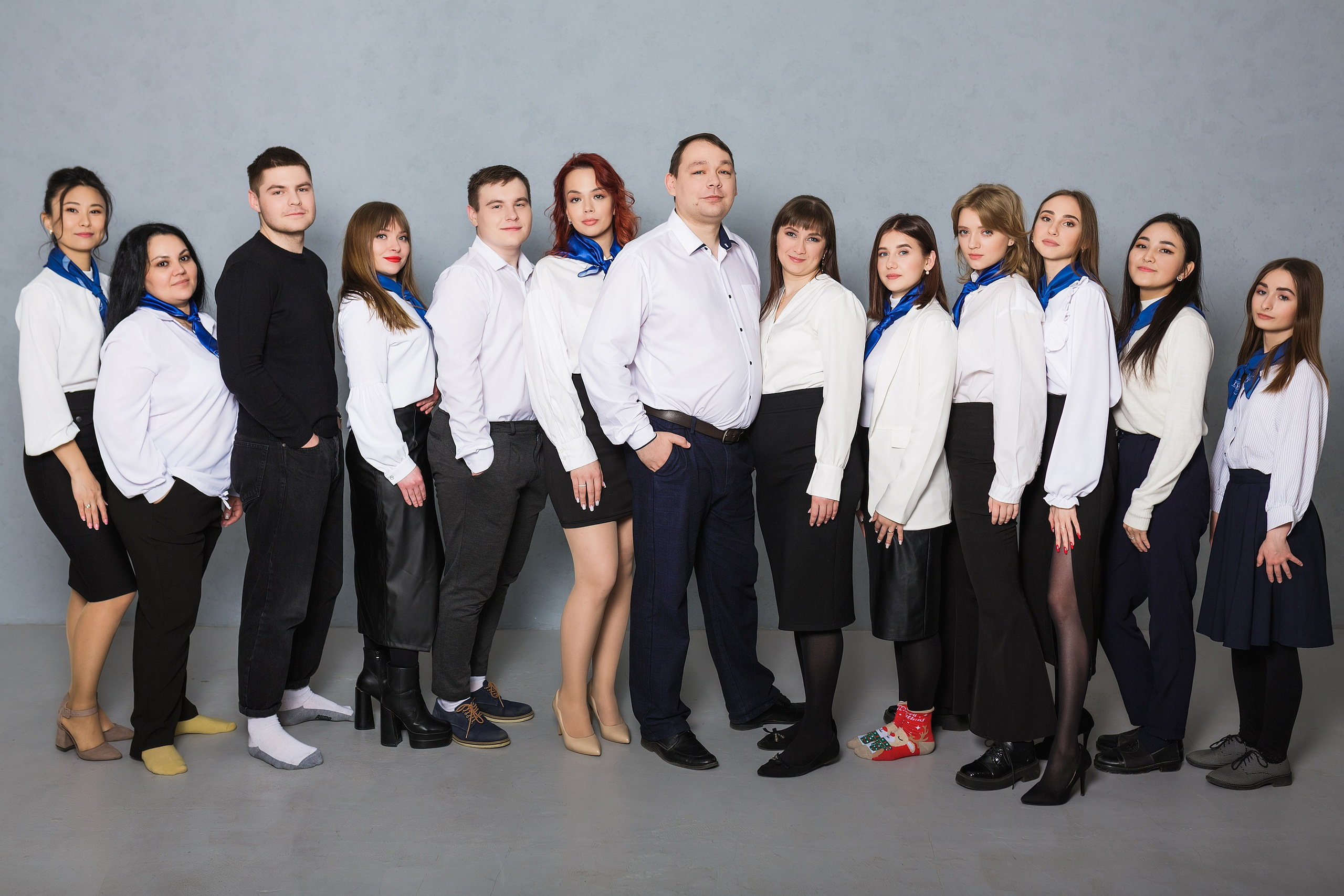 ДЕЛОВЫЕ. Roman Photo