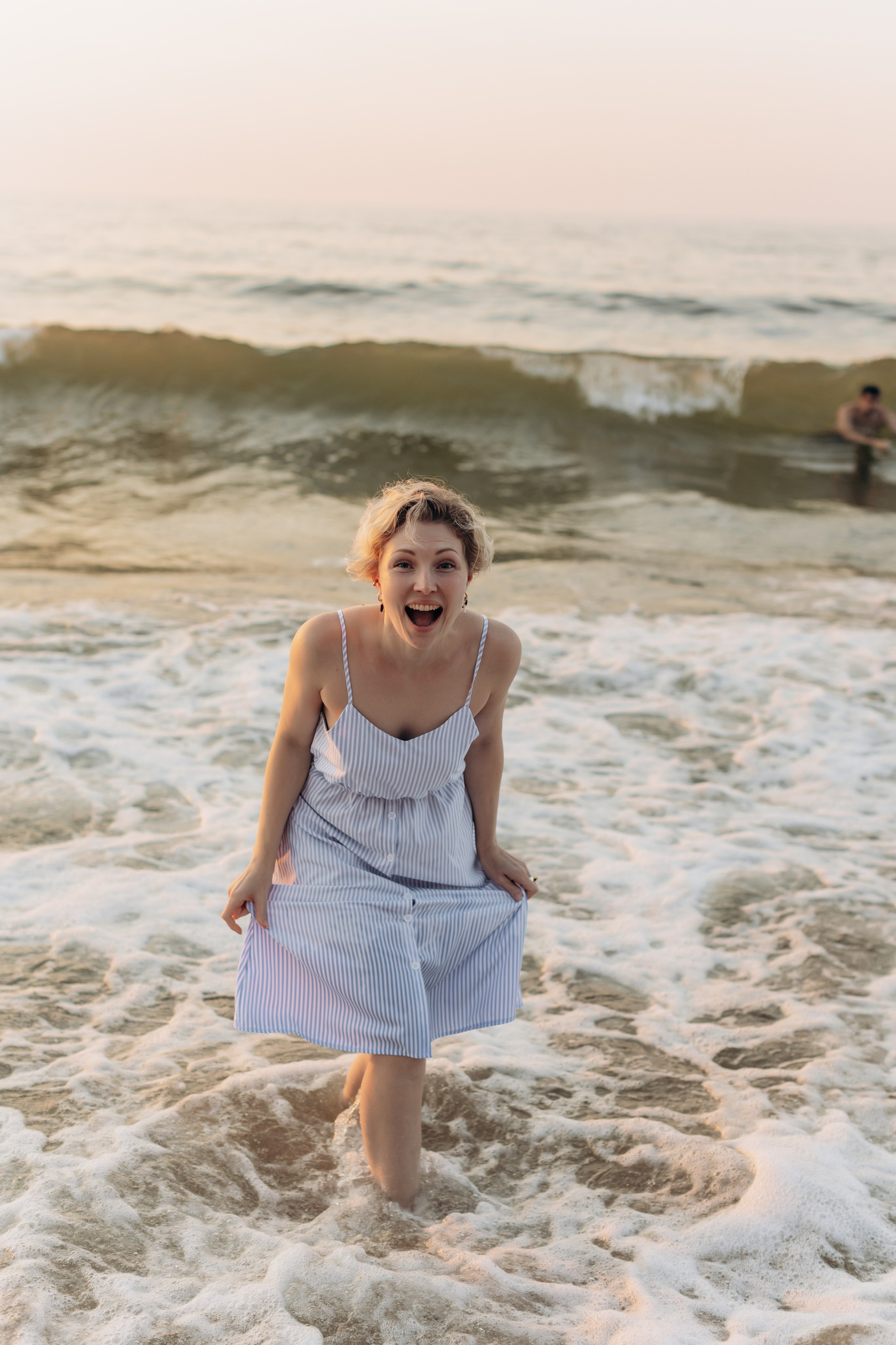 Подруги Пионеский Сосновый бор закат. Фотограф в Калининграде свадебная фотография, репортажная, фотосессии
