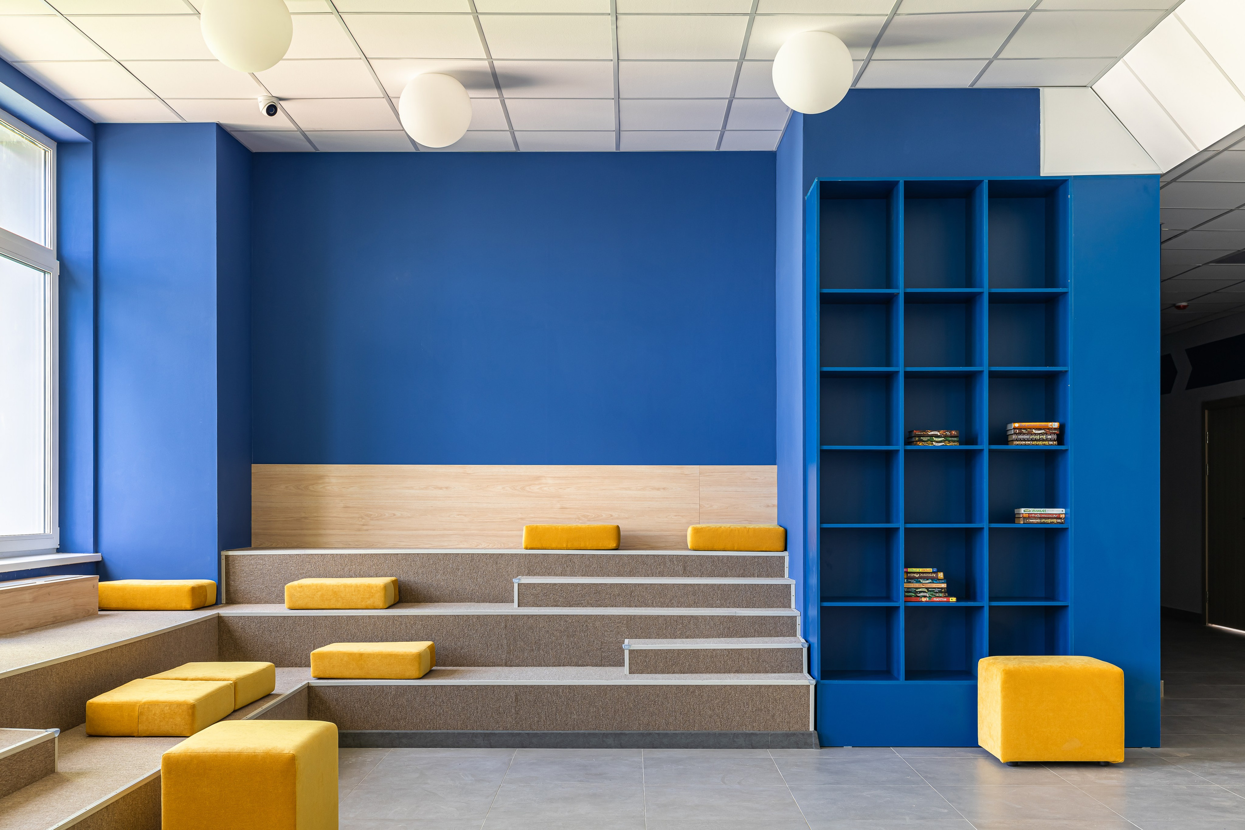 «Умная» школа № 74, г. Киров. Дизайнер Алина Вейнкрот. Иван Благушин. Интерьерный и архитектурный фотограф в Москве и Санкт-Петербурге