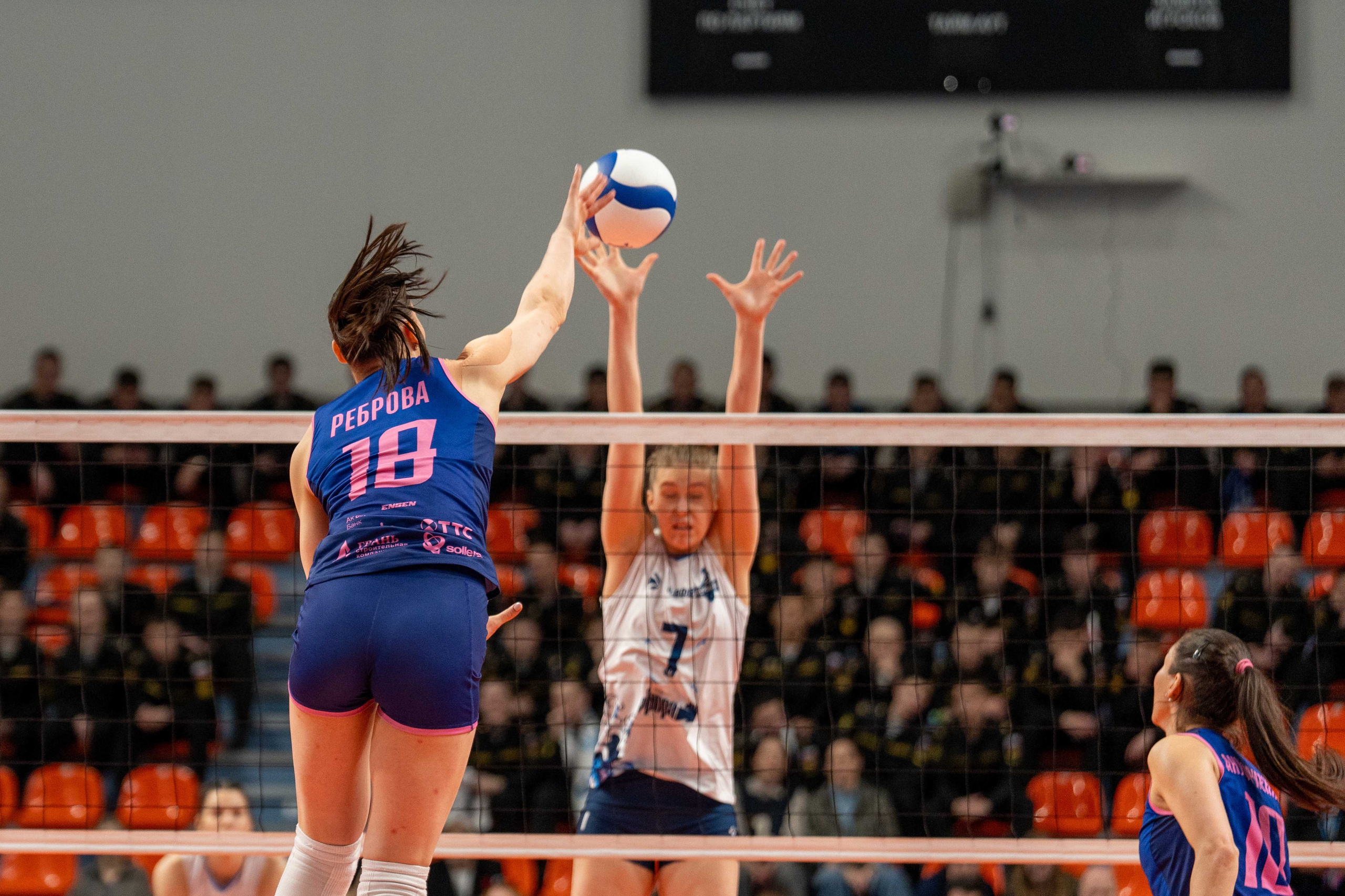 Корабелка — Динамо-Ак Барс (Казань): фотогалерея 15-го тура Суперлиги 2025/26 в Санкт-Петербурге | Антон Гауф. Спортивный фотограф в Санкт-Петербурге | Антон Гауф