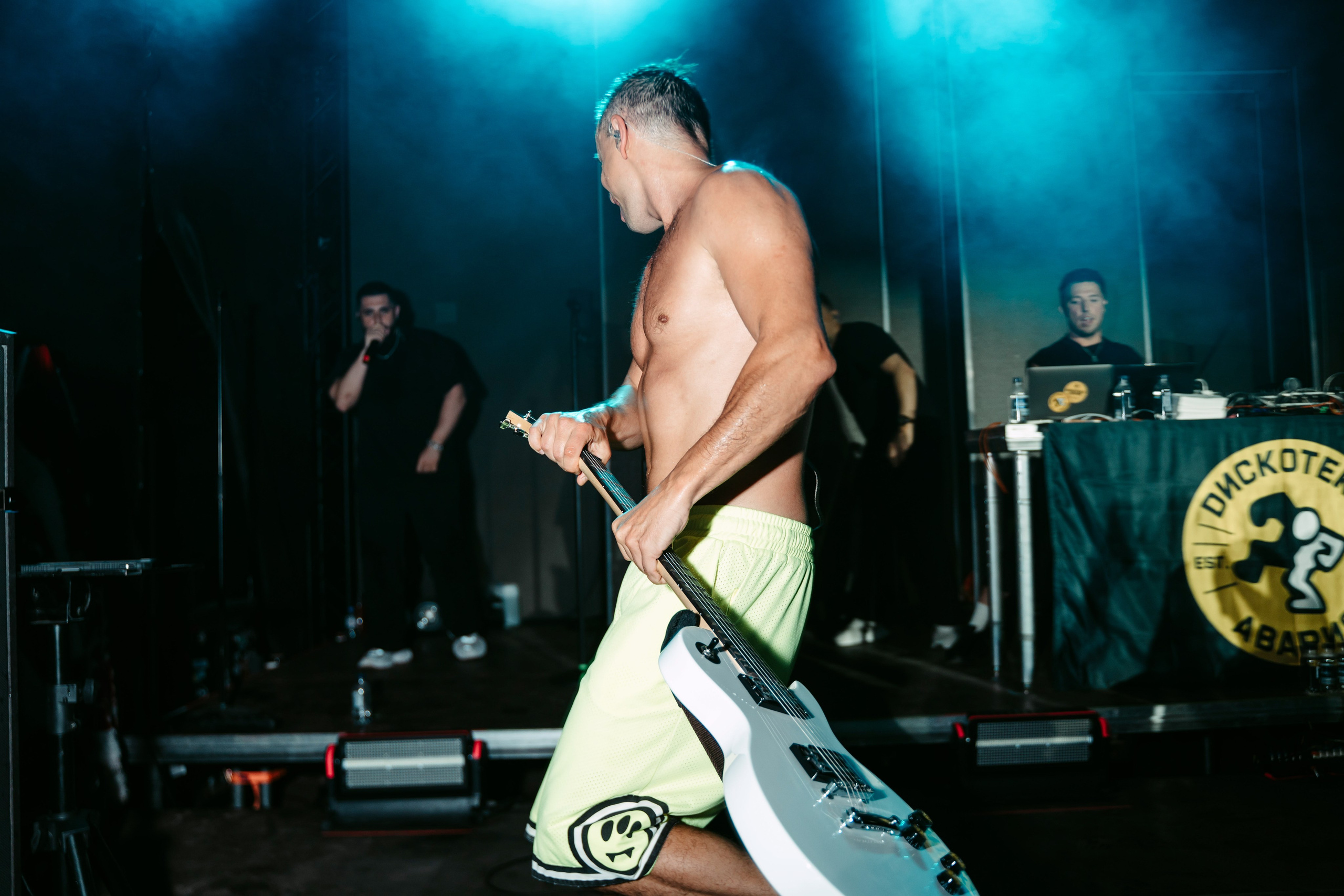 Дискотека Авария / 2025. Саша Копылов, фотограф в Казани